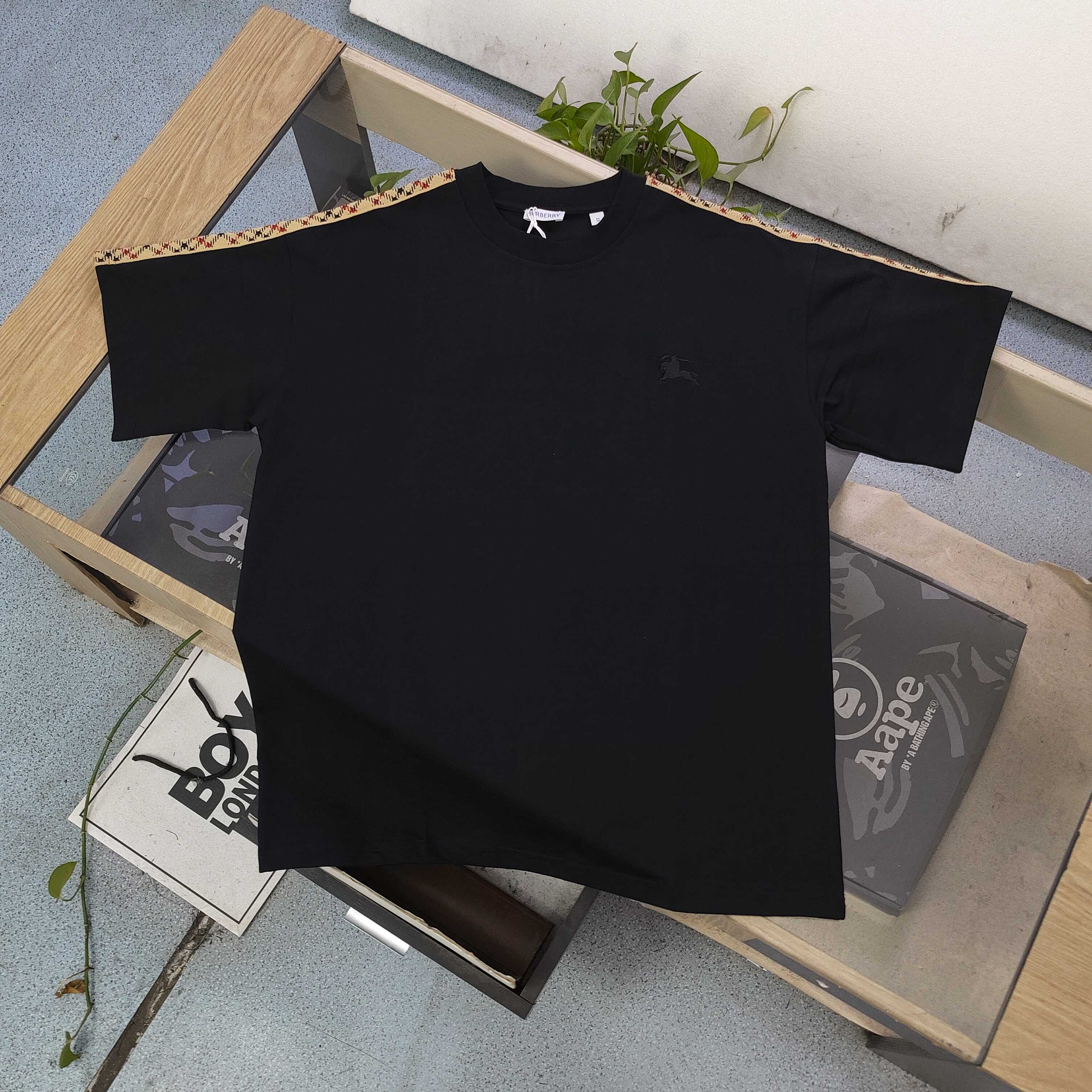 Burberry Side Stripe Logo Relaxed Fit Tee - Unisex Cotton T-Shirt