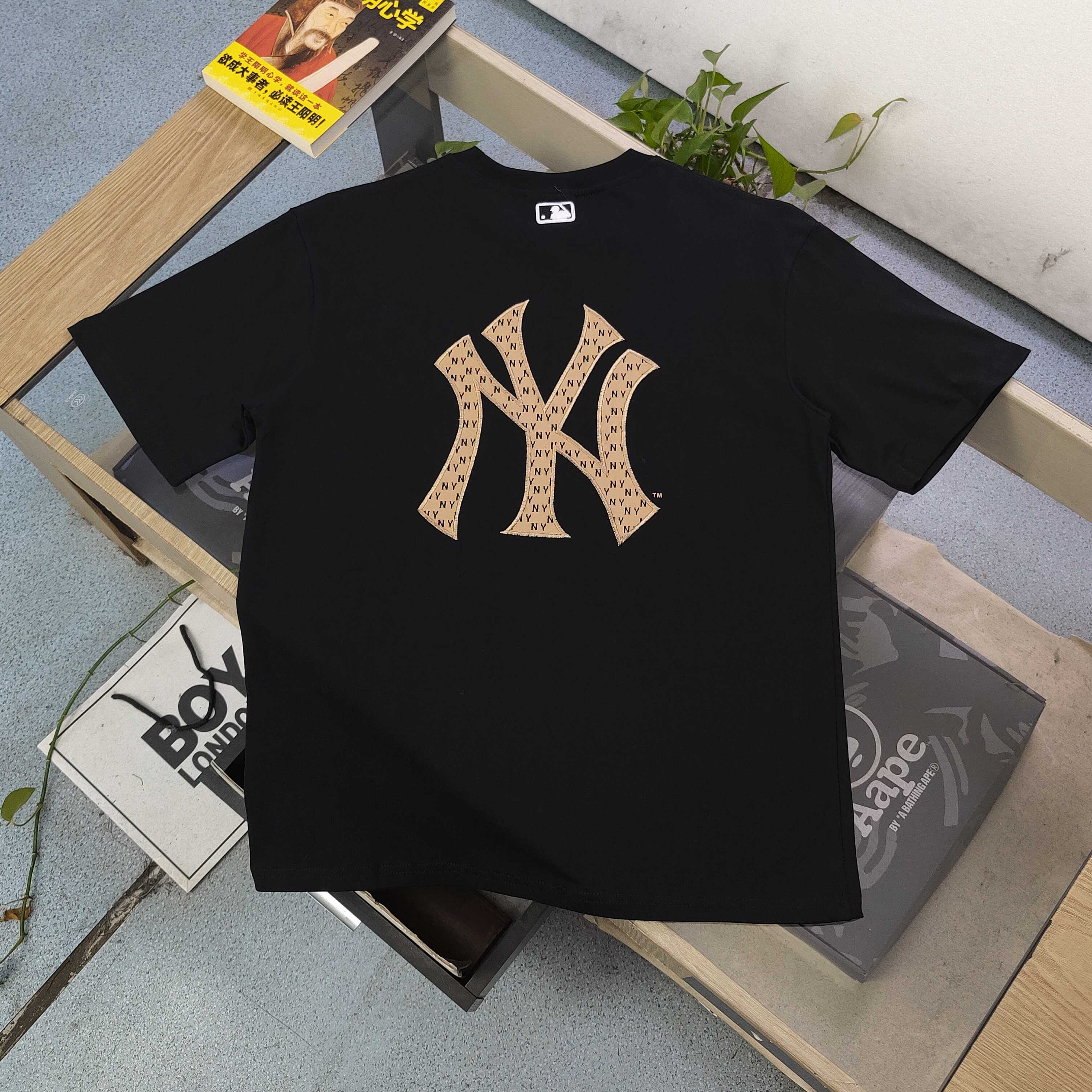 Camiseta MLB Yankees NY Bordado Vintage Logo, Algodón Suave y Cómoda 5 a1746883852831 0731