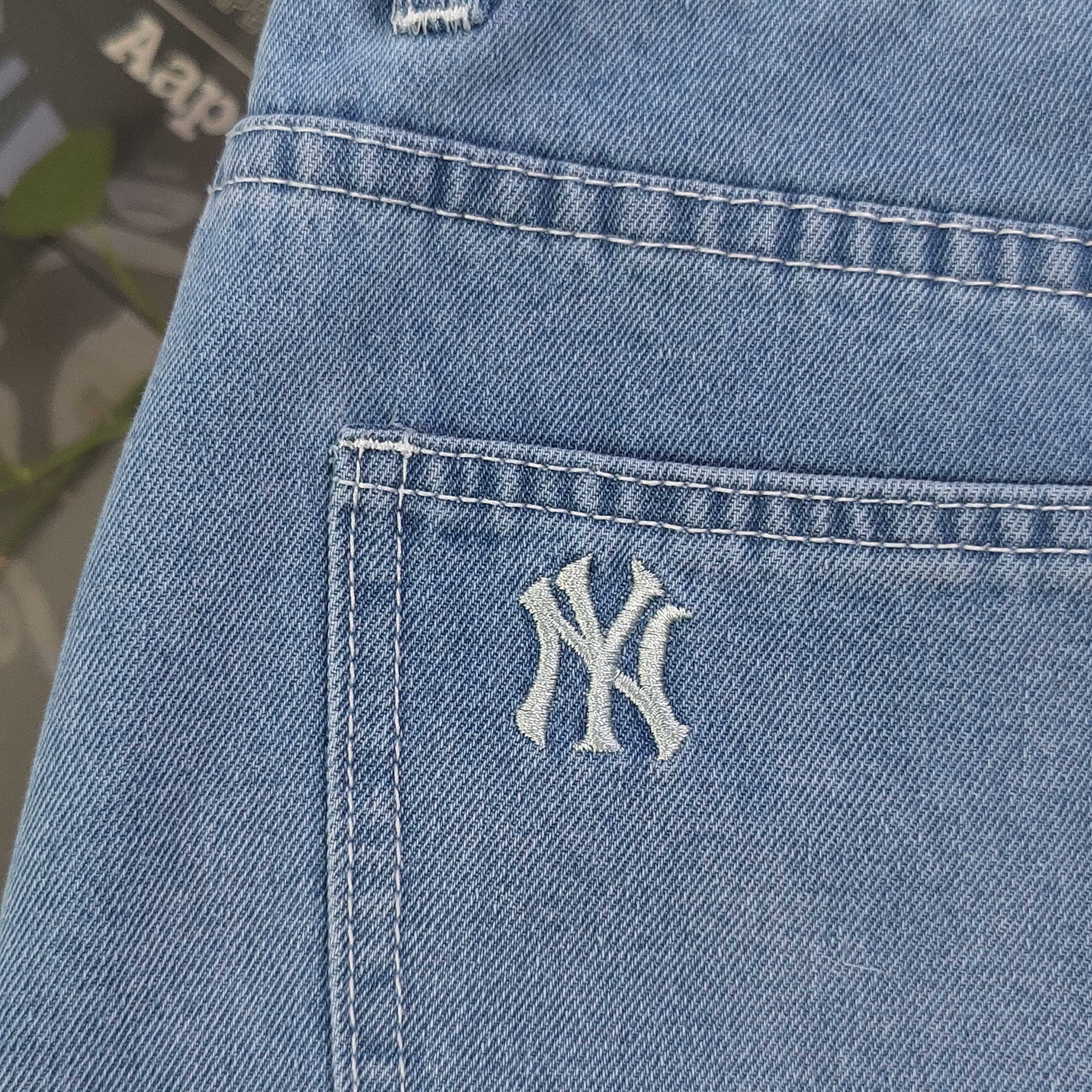 Falda Corta Vaquera MLB Yankees, Logo Bordado, Estilo Casual Moderno 6 a1748192643429 1040