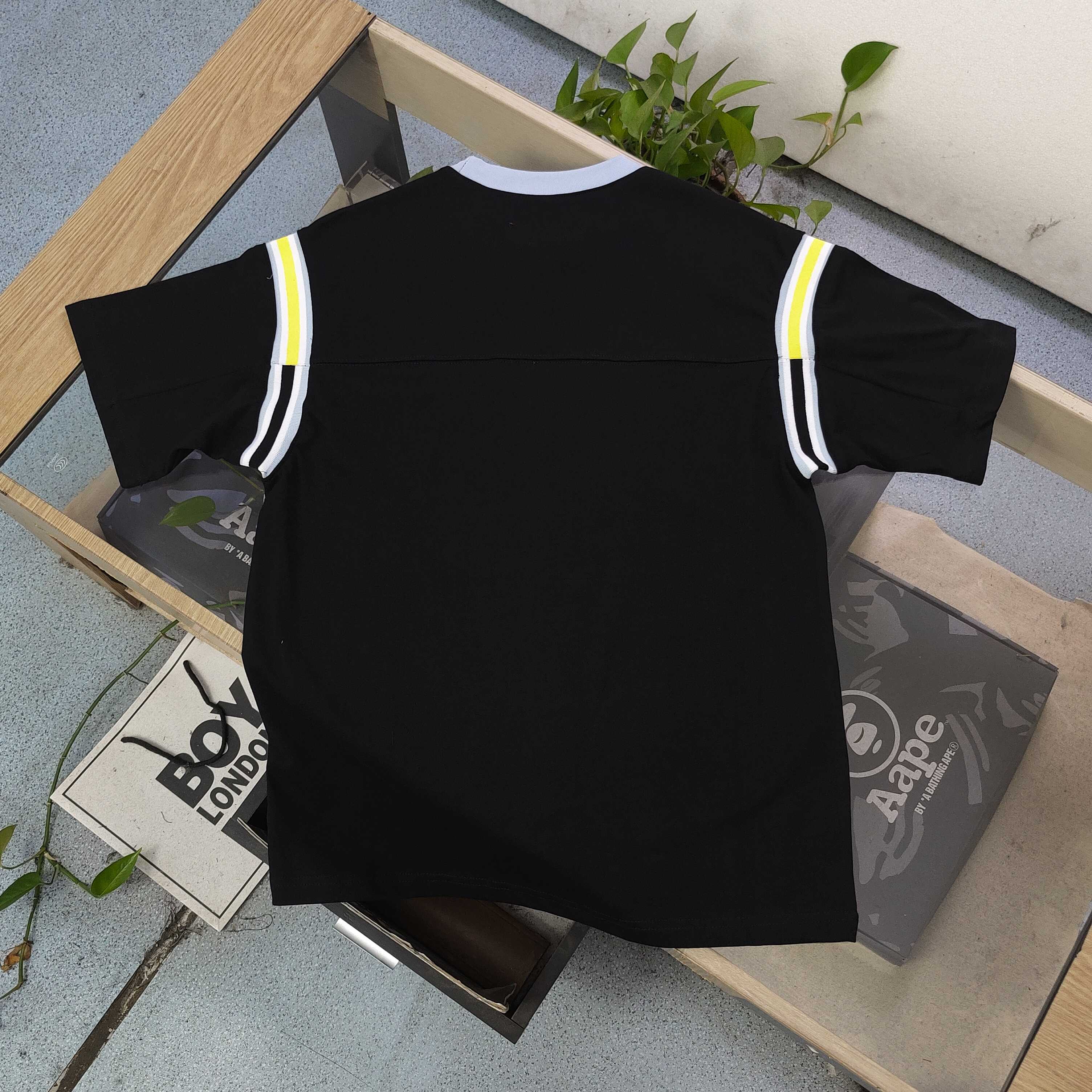 Supreme Weeki8 Split S/S Football Top Camiseta de Manga Corta para Hombre 3 a1749949369555 2516