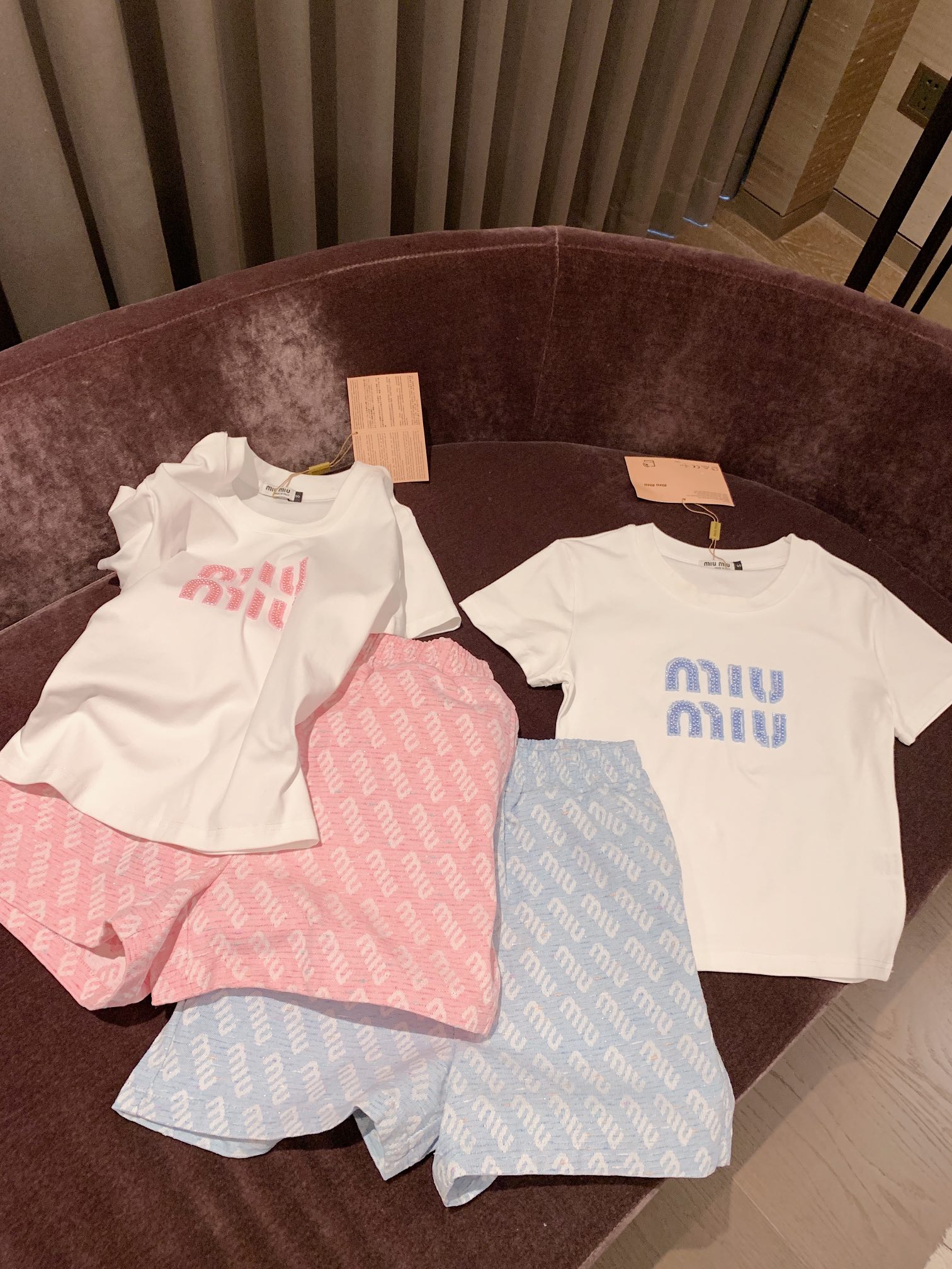 Miu Miu 25ss Beaded Set - Relaxed Fit, Trendy Look, Slimming Effect 8 i1744686112 5410 0