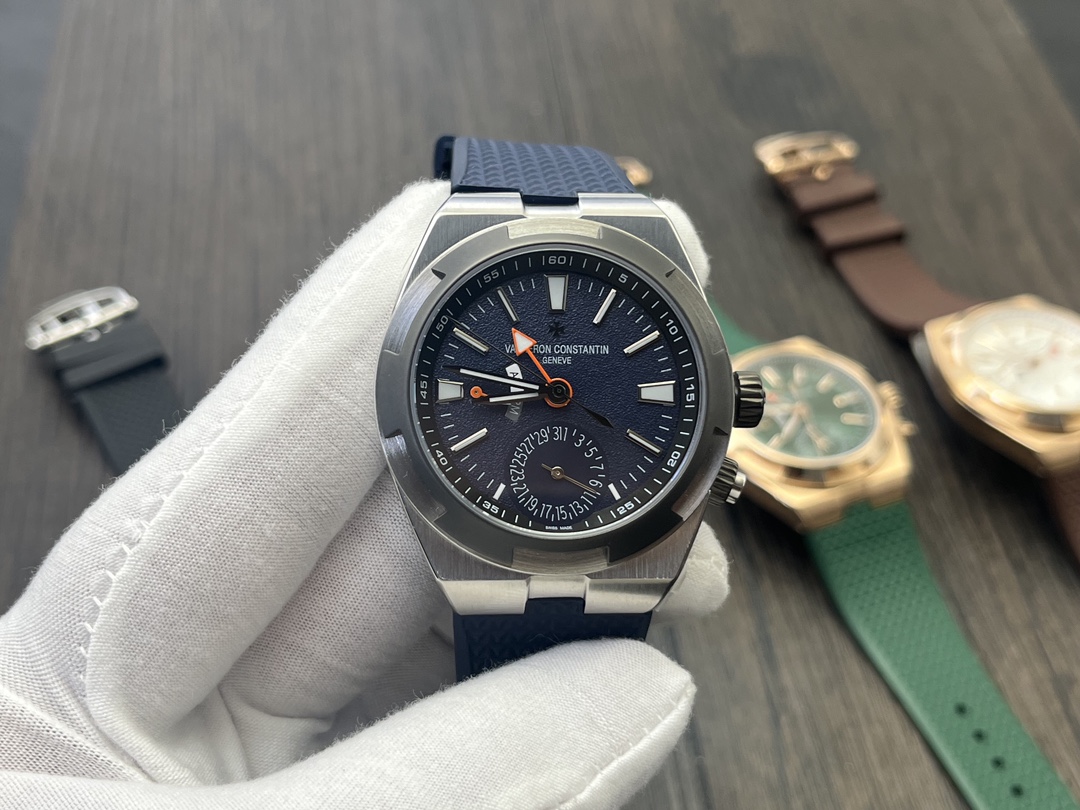Vacheron Constantin Overseas 7920V Automatic Blue Dial Rubber Strap Watch 2 i1728229237 5820 4