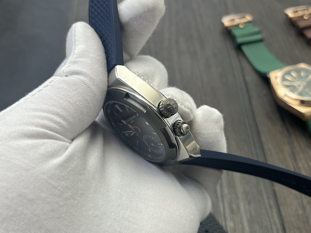 Vacheron Constantin Overseas 7920V Automatic Blue Dial Rubber Strap Watch 6 i1728229237 9217 0