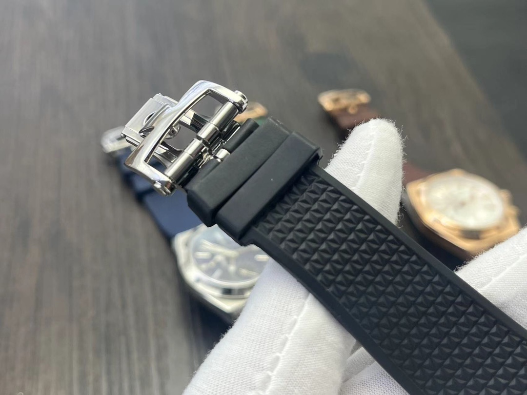 Vacheron Constantin Overseas 7920V Dual Time Black Dial Rubber Strap Watch 9 i1728229329 6504 1