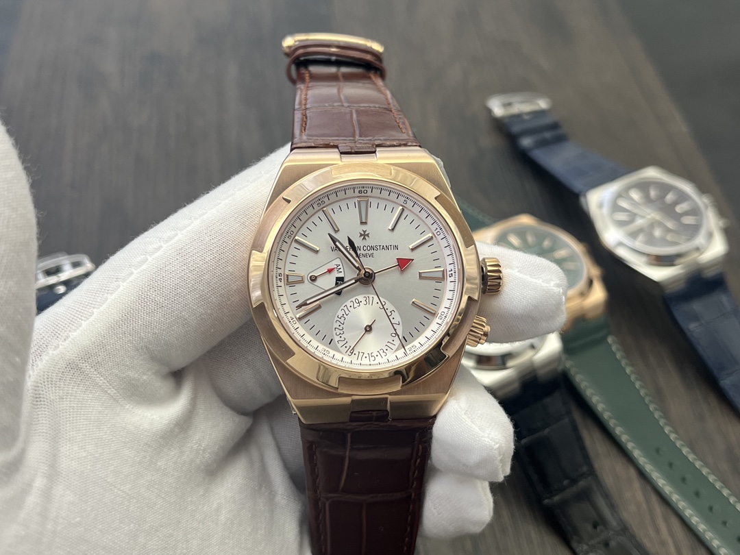 Vacheron Constantin Overseas Series 7920V/210A-B334 Automatic Men's Watch 3 i1728229420 2964 4