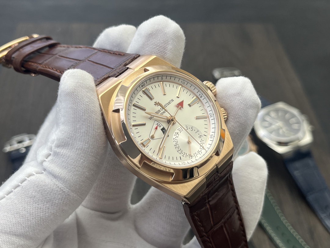 Vacheron Constantin Overseas Series 7920V/210A-B334 Automatic Men's Watch 5 i1728229420 3058 0