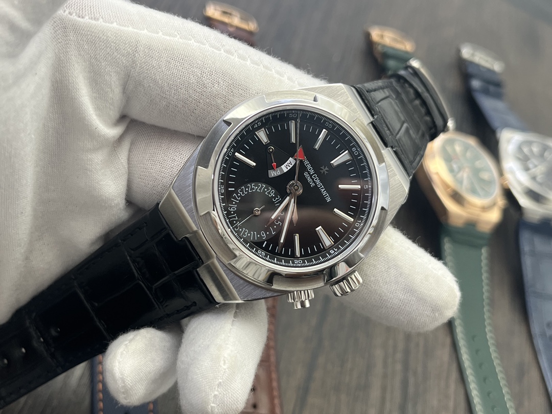 Vacheron Constantin Overseas 7920V/210A-B334 Automatic Dual Time Zone Watch 3 i1728229526 2648 0