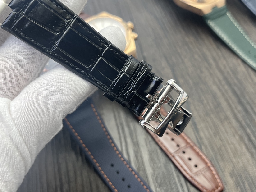 Vacheron Constantin Overseas 7920V/210A-B334 Automatic Dual Time Zone Watch 8 i1728229526 7086 2