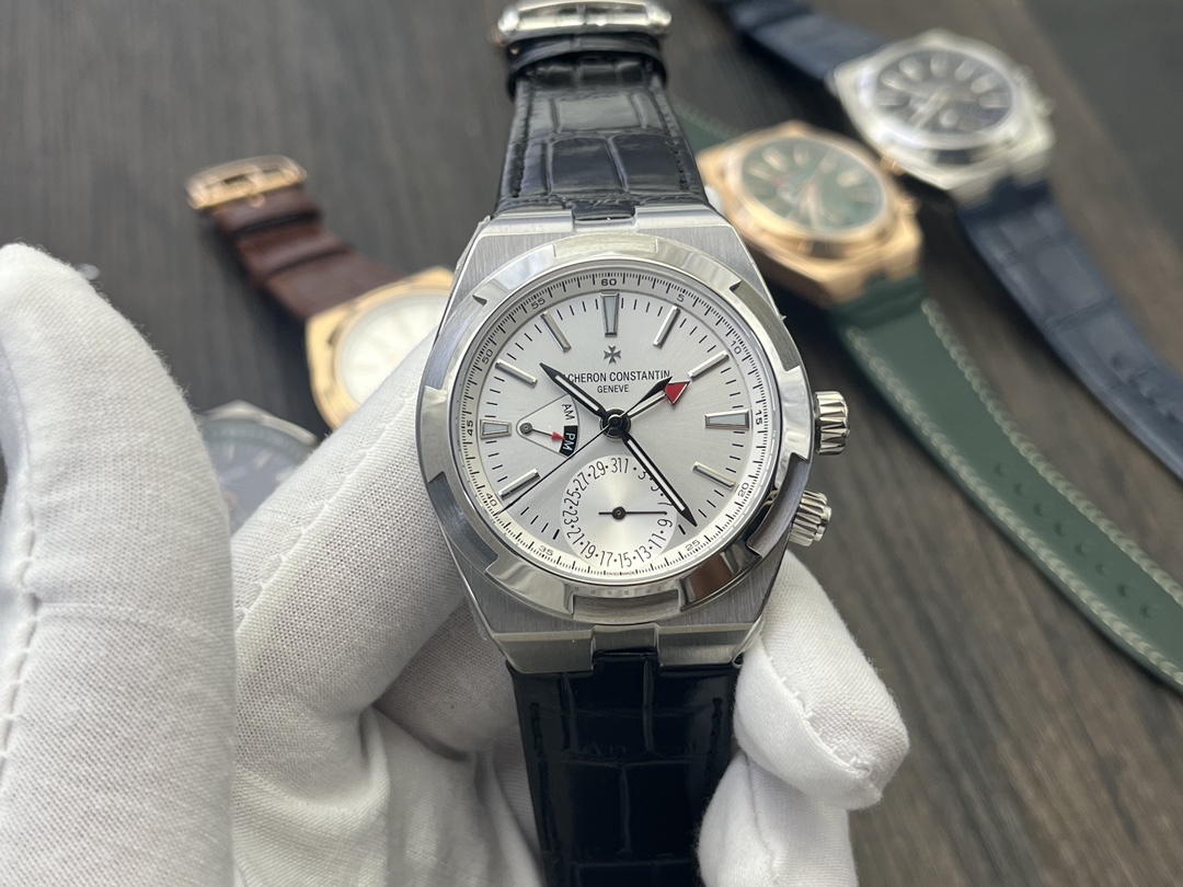 Vacheron Constantin Overseas Series 7920V/210A-B334 Automatic Men's Watch 3 i1728229564 5962 3