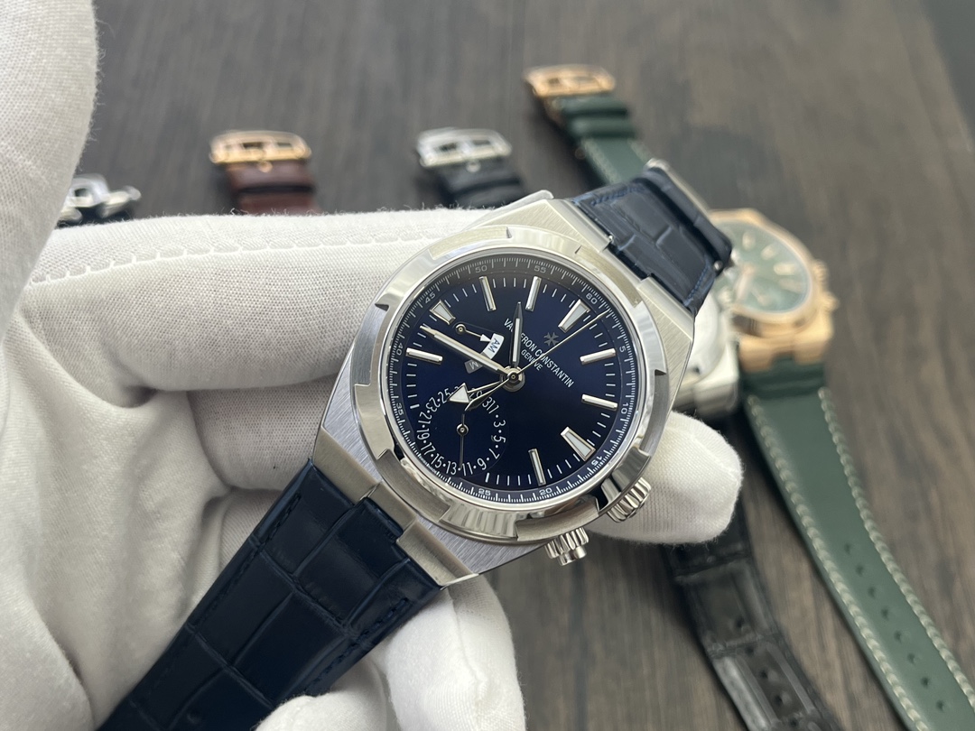 Vacheron Constantin Overseas 7920v/210A-B334 Series Automatic Men's Watch 4 i1728229592 934 5