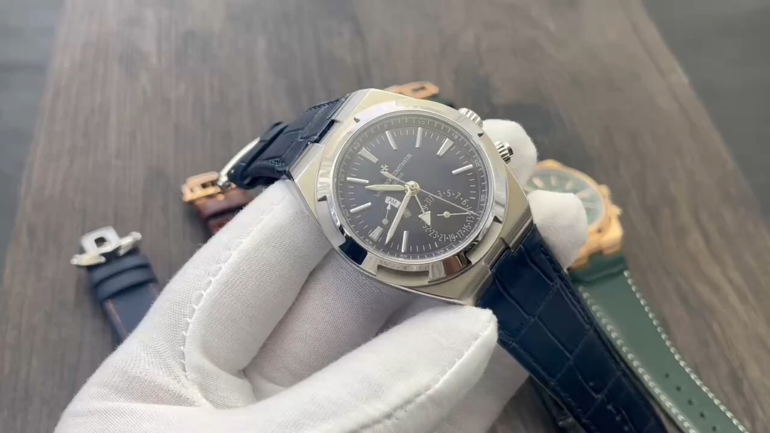 Vacheron Constantin Overseas 7920v/210A-B334: Automatic, Dual Time, Stainless Steel