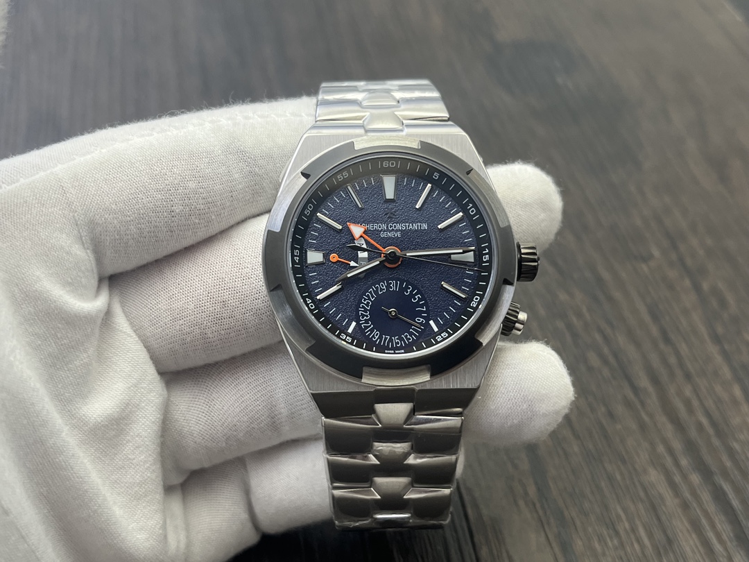 Vacheron Constantin Overseas 7920V Series Automatic Men's Watch, 41mm Steel Case 2 i1728230198 7198 1