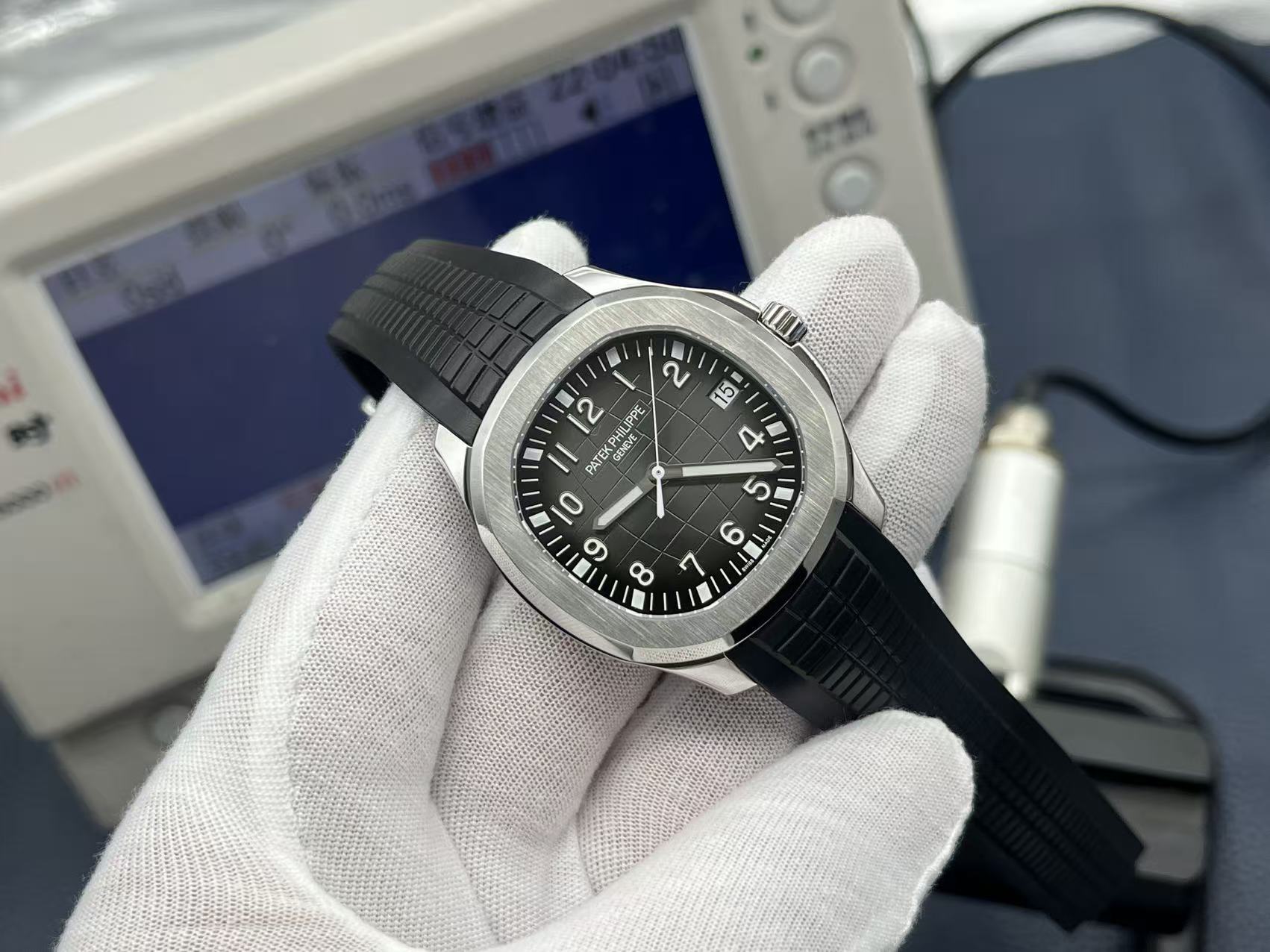 NO:394588,【WY-3K Factory wall crack recommendation】Exclusive movement in the market!  !  !  3K Patek Philippe 5167 grenade series!  Excellent achievements---Patek Philippe Undersea Explorer Series, which integrates sports and casual and business formal wear!  V5 version set sail and shocking!  Upgraded with the original machine noise-free lettering version. Detailed upgrade interpretation: 1. Upgraded movement is fully engraved with all the words, clear and wear-free, and the texture is perfect. 2. Upgraded with automatic trolley pieces, using Swiss ultra-precision bearings, the industry's unprecedented installation trolley pieces technology. It achieves 100% noise reduction. 3. Original movement, no fake clips, no fake balance wheels, no fake rubies. 3k factory completely replicated the 3.3mm out-of-print high-quality 324SC movement. 4. Upgraded with the dial Arabic numerals, ultra-bright, and overall harmonious and synchronous brightness. 5. Upgraded with imported rubber strap, the feel and visual effect are comparable to the original. In extreme cold and high temperatures, they are maintained with corrosion resistance, odor resistance, long-lasting wear resistance, and corrosion resistance. 6. Each watch on the calendar window is horizontally positioned without deflection.  7. The smoothness of the gear adjustment of the head is debugged to the best state. The upgraded grenade adjustment time and the feel of the winding of the chain are smooth. 8.3 mm has been upgraded to the entire watch, perfectly realize the thinnest mechanical watch on the entire network, equivalent to the original thickness. It is extremely comfortable to wear. 9. The buckle Patek Philippe logo has been upgraded to perfectly match the docking position without offset and movement. WY-3K Factory masterpiece Patek Philippe 5167 grenade, upgraded to the original machine noise-free lettering version. It is a hit product that dominates the entire network in the year!  Welcome all watch friends to taste it!  ,,patek philippe19860909【WY-3K Factory墙裂推荐】市场独家机芯！！！3K百达.翡丽5167手雷系列！卓越成就---集运动休闲,商务正装一身的patek philippe海底探险者系列！V5版本扬帆展航 震撼出击！升级原版机无噪音刻字版. 详细升级解读: 1升级机芯全部精雕刻字,清晰不磨损,纹理做到极致. 2升级自动陀片,采用瑞士超精密轴承,业界史无前例的安装陀片工艺.做到百分百降噪音. 3原版机芯,无假夹版,无假摆轮,无假红宝石.3k厂完整的复刻出3.3毫米的绝版高品质324SC机芯. 4升级表盘阿拉伯数字夜光超亮,而且整体做到和谐一致同步亮度. 5升级了进口橡胶表带,手感和视觉效果堪比原装.在极寒和高温的情况下都保持防腐,防臭,经久耐磨,抗腐蚀性. 6日历窗口每一只手表做了水平正位,不出现偏斜遮挡. 7把头调节档位顺畅度的多次调试,调试到最佳状态.使得升级版手雷调校时间和上链的手感畅顺 8升级了整个手表厚度8.3毫米,完美实现全网最薄机械表,等同原装厚度.佩戴起来舒适无比. 9升级了表扣百达翡丽logo,完美的对接合位.无偏移和走位的情况. WY-3K Factory匠心力作 百达.翡丽5167手雷,升级原版机无噪音刻字版.年独霸全网的爆款！欢迎各位表友品鉴！,,patek philippe,Watch