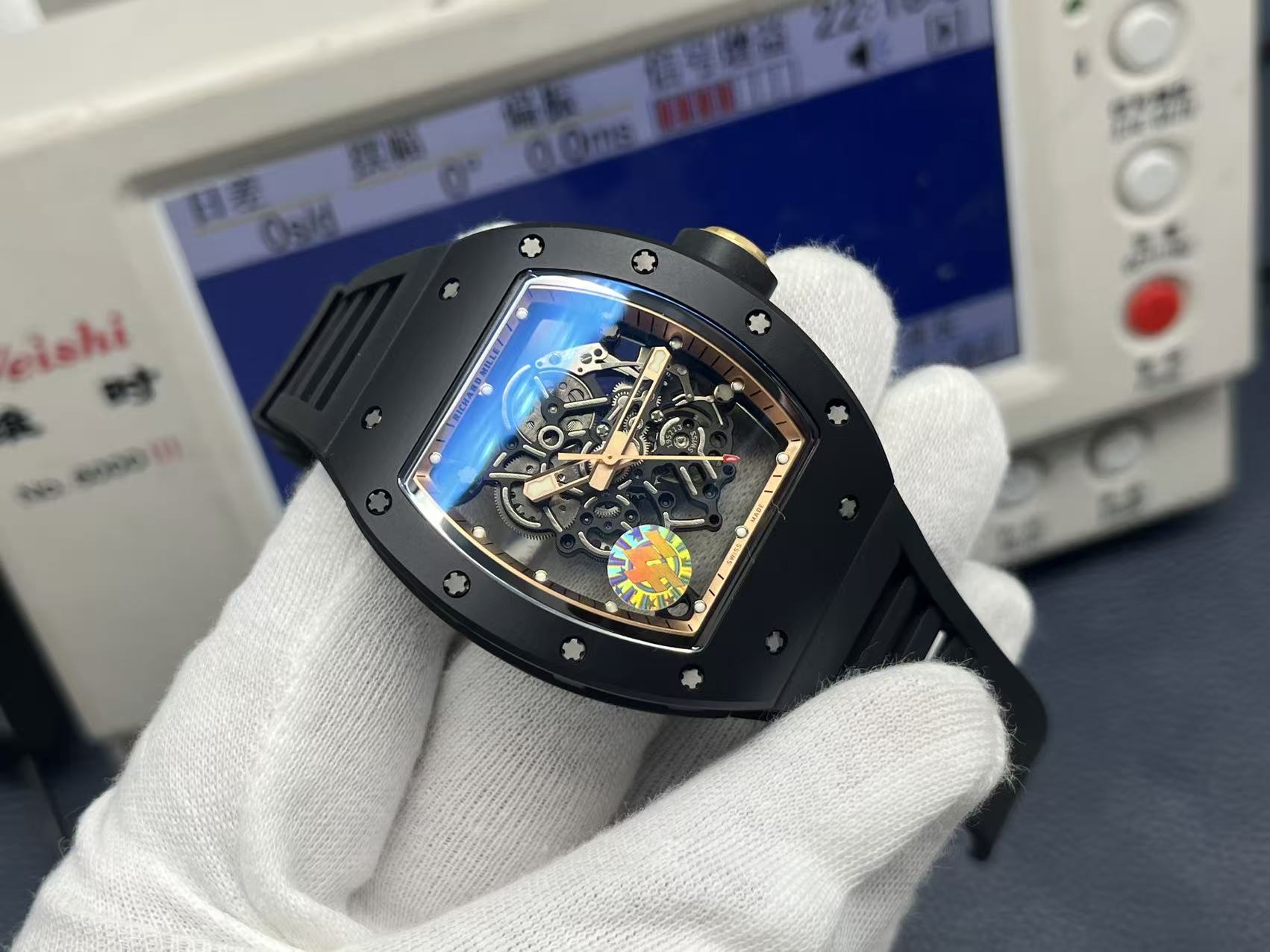 NO:586249,ZF Factory Wall Crack Recommendation The most powerful poison - Richard Mille RM NTPT is officially unveiled!  The new skeletonized movement RMUL2 and NTPT carbon fiber case are the true masterpieces of the ZF factory!  [Fengshen Case] The 49.90*42.70 NTPT carbon fiber case is woven through a special automated control system and special resin fibers. The upper and lower mirrors are made of sapphire cutting technology. It has comfortable, light and durable performance, known as 'Formula One on the wrist'. [Fengshen Movement] New all-in-one Caliber  RMUL2 manual winding movement is made of grade 5 titanium alloy, equipped with PVD coating and Titalyt treated base plate and bridge plate to ensure the best rigidity of the overall structure, good surface flatness of parts and perfect operation of the gear train. It also has many functions such as winding adjustable barrel, shockproof, etc., and the accuracy and stability have reached an extraordinary level. (All gears operate like genuine products) Note ZF Factory strongly declares that this RM  All parts of NTPT are interchangeable with genuine products, which is 1:1 in the true sense. Welcome all watch friends to taste it!  ,19860909ZF Factory墙裂推荐 最强毒物——理查德米勒RM NTPT正式亮相！全新骨架化机芯RMUL2和NTPT碳纤维表壳是ZF厂真正的封神之作！【封神表壳】49.90*42.70的NTPT碳纤维表壳,经由特殊的自动化控制系统与特制的树脂纤维交错织成,上下镜面采用蓝宝石切割工艺.具有舒适,轻盈,耐用的性能,号称“手腕上的一级方程式”.【封神机芯】全新一体机Caliber RMUL2手动上链机芯,采用5级钛合金材质,配备PVD镀层和Titalyt处理基板和桥板,保证整体架构最佳钢性,零件表面良好平整度及齿轮系的完美运转.还具有上链可调节桶,防震等多项功能,精度和稳定性都达到了非凡的水平.(所有齿轮均与正品一样运转) 注ZF厂强势声明,此款RM NTPT所有零部件与正品可互换通用,是真正意义上1:1.欢迎各位表友品鉴！,,Watch