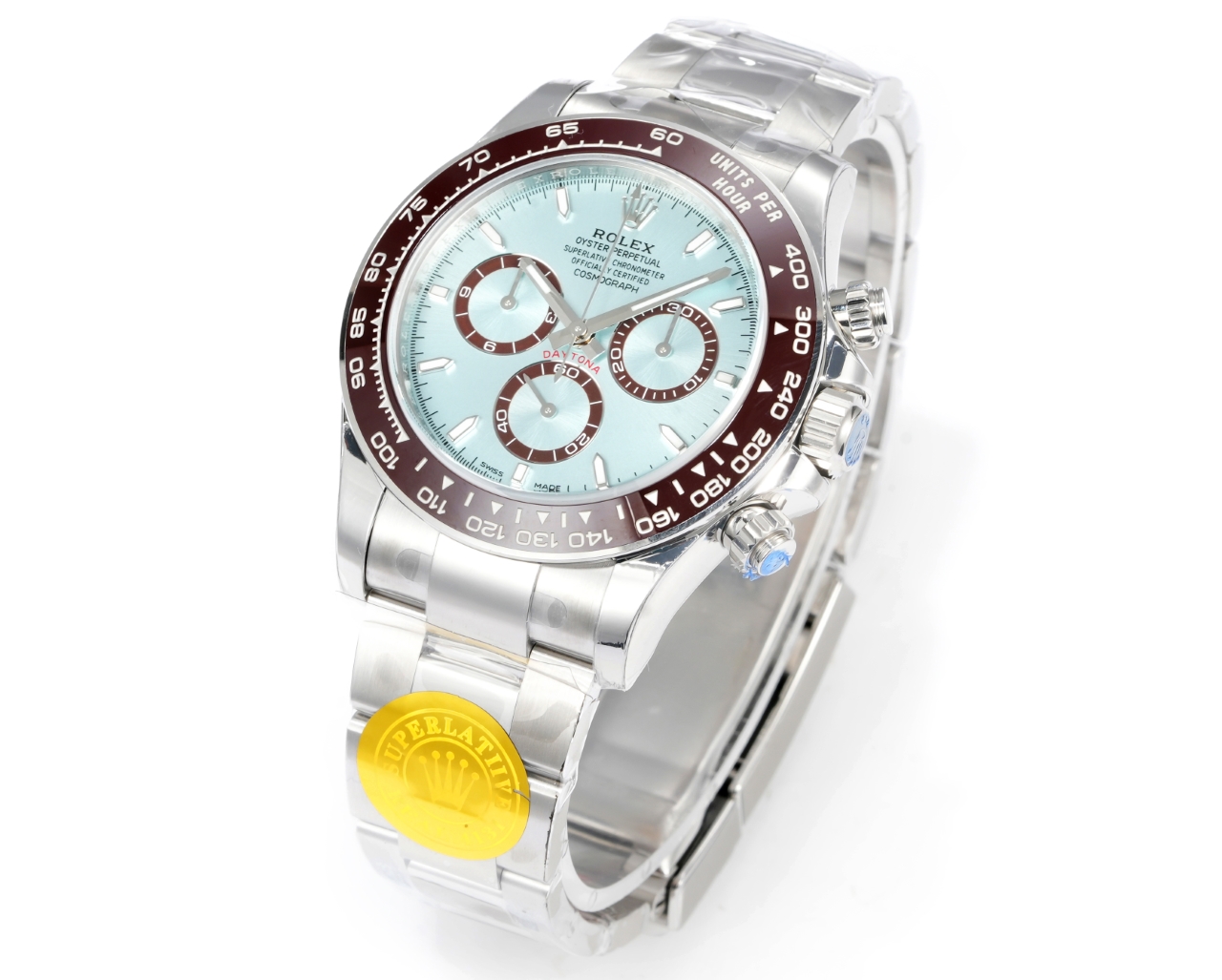 NO:157302,VS Factory wall crack recommendation VS new product Rolex Ditona watch pays tribute to the classics and taste a different life!  Super version of Ditona!  This time, the most stable version of the market is launched. VS new product Ditona series!  The entire series has ushered in a new change, with the following changes: 1 The scale time mark has become thinner 2 The chronograph is more elegant and slender 3 The crown logo is added at six o'clock 4 The ceramic ring has a new metal outer ring 5 The new case represents the ears with stronger curve effect 6 The exclusive custom-made movement 4131 VS has also made a new breakthrough in the development of this new product, and it has finally been perfectly released!  Full of details. This time, every spare parts are carefully reproduced and rewarded with the most perfect quality possible. 1. All colors of the dial are consistent with the original version, and there is no color difference!  Each time scale is finely cast and chamfered and polished, and platinum electroplating is used to ensure that it will not fade forever!  The font on the disk is clear and three-dimensional!  2. Customized 904L stainless steel belt from VS factory, top-quality wire drawing technology!  The tape is made of natural fluoroelastic tape, the tape is built-in memory steel sheet, and the raw ear holes are also equipped with anti-broken steel passes. 3. The needle is made of BUff factory high-end watch needle, plus platinum fine plating, no burrs. The three small second hand and large second hand are all solid needle shafts, and the needle cap is in the shape of a mushroom head. 4 The authentic ceramic ring mouth is filled with platinum electroplating through PVD technology. The font is the same as the original, and the overall quality of the original is restored!  5. The metal seal logo of the AU. Dog head logo on the back is clearly visible. 6. Dandong 4131 movement is precisely because of its extremely stable performance, and its power reserve can reach a real 72-hour long. VS craftsmanship masterpiece Please recognize VS exclusive quality. Welcome to taste it!  ,rolex,hats19860909VS Factory墙裂推荐 VS新品 劳力士迪通拿腕表 致敬经典 品味不一样的人生！市场超级版本迪通拿！ 本次推出目前市场最稳定版本. VS新品迪通拿系列！整个系列迎来了全新的改变,具体有以下几点改变 1刻度时标变得更加纤细 2计时表盘更加优雅纤细 3 六点位增加皇冠标志 4陶瓷圈新增金属外圈 5表壳新一代表耳有更强的曲线效果 6独家定制版机芯4131 VS在本次新品研发也有了新突破,终于完美出炉！细节满满,这次岀品精心复刻每一个零配件,尽可能以最完美的品质回馈表友们. 1.表盘所有颜色均与原版一致,无色差！每个时标刻度都精抛倒角打磨的基础上采用铂金电镀做到永久不退色！ 盘面字体清晰分明立体感十足！ 2. VS厂订制904L精钢钢带,顶级拉丝艺！胶带采用天然氟橡胶胶带,胶带内置记忆钢片,生耳孔也加装防断钢通. 3.表针采用BUff工厂高端表针,再加上铂金精镀,无毛刺,三枚小秒针和大秒针均按用实心针轴,针帽呈蘑菇头状. 4正品同款陶瓷圈圈口,通过PVD技术铂金电镀填充,字体与原版一致,整体还原了原版品质！ 5表耳背部AU.狗头标金属钢印标识清晰可见. 6丹东4131机芯正因为它的极其稳定性能,动力储能更能达到真正的72小时之久. VS匠心力作 请认准VS独家品质 欢迎各位表友品鉴！,,rolex,hats,Watch