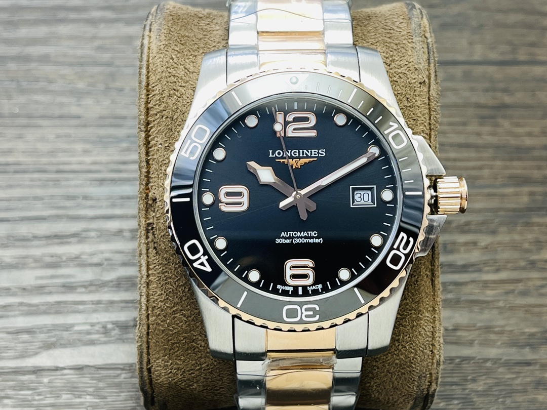 NO:147301,[LG Factory wall crack recommendation, the king of cost performance] Longines Concas water overlord, glory is coming. Crush the waves and move forward bravely. 1 [Case] ​​Watch size 41X12MM!  The 316L stainless steel shell cover is flawless and has superb polishing technology. LG continues the meticulous excellent quality and establishes a new standard for replica industry. The ceramic bezel has the authentic high-quality texture, with both the three-dimensional sense of the scale and the details of the chamfering. 2 [Steel belt] The texture structure of each component of the removable three-bead steel strap is synchronized with the authentic product. Customized original raw ears, the head and the authentic product can be versatile, and the style of the big factory is shown. 3 [Movement] uses the Haigull TOP level 2824 automatic upspin movement, which is widely praised by the replica industry, and is converted into the original genuine L.2 core!  LG Factory's ingenious work welcomes your taste!  , longines19860909【LG Factory墙裂推荐 性价比之王】浪琴康卡斯水中霸主,荣耀降临.劈波斩浪,勇往直前. 1【表壳】腕表尺寸41X12MM！316L精钢壳套完美无瑕,打磨工艺高超,LG延续一丝不苟的卓越品质,树立复刻业界新标杠.陶瓷表圈拥有正品级别的高级质感,刻度的立体感和倒角细节两不误. 2【钢带】可拆卸三珠式精钢表带每个部件质感结构都和正品同步,定制原装生耳,头粒与正品可以通用,精益求精,方显大厂风范. 3【机芯】采用广受复刻界推崇的海鸥TOP级别2824自动上旋机芯改原装正品L.2型芯！ LG Factory匠心之作 欢迎您的品鉴！,,longines,Watch