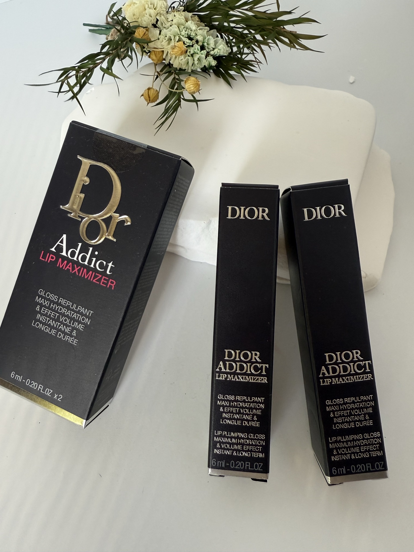 45. Nuevo Bálsamo Labial Dior 2 Piezas 🔜 Calidad 1:1❗Nuevo Bálsamo Labial Dior 2 piezas, tonos 001+004 Precio 288 Lote…