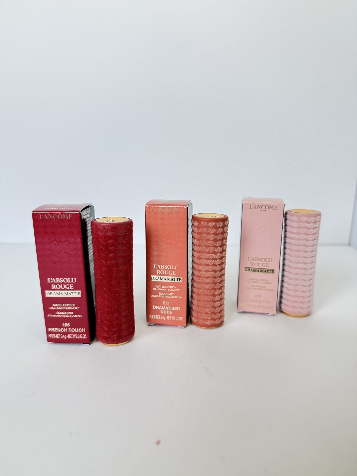 Lancôme lápiz labial fuegos artificiales patrón de cuadros escoceses 3.4g 🔜 calidad 1:1❗️3 colores: 196#, 221#, 277#. …