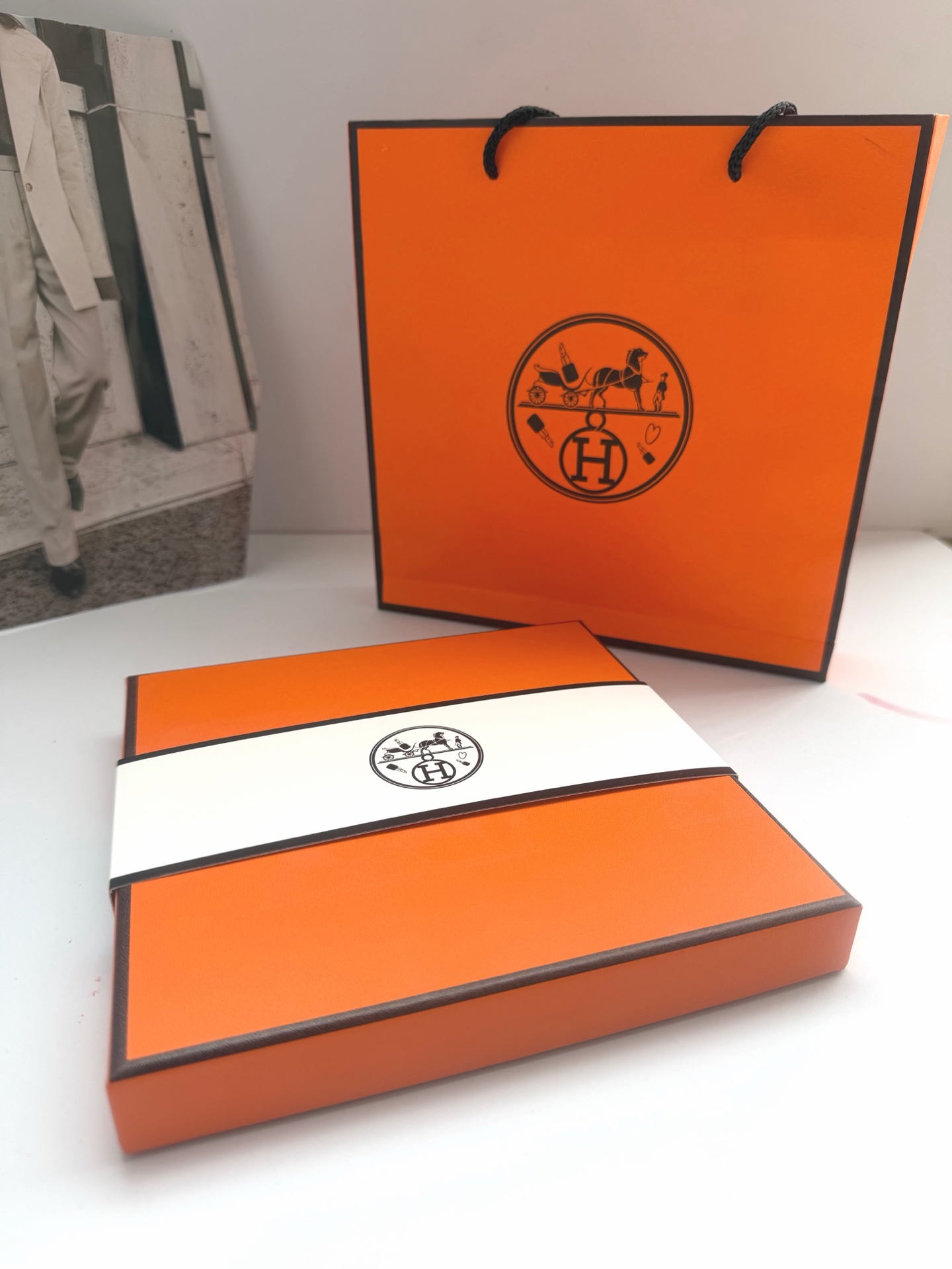55! (Order note: Hermès lipstick sample five-piece set) Hermès lipstick sample five-piece set 5*1.5g Shades: 21+75+64+8…