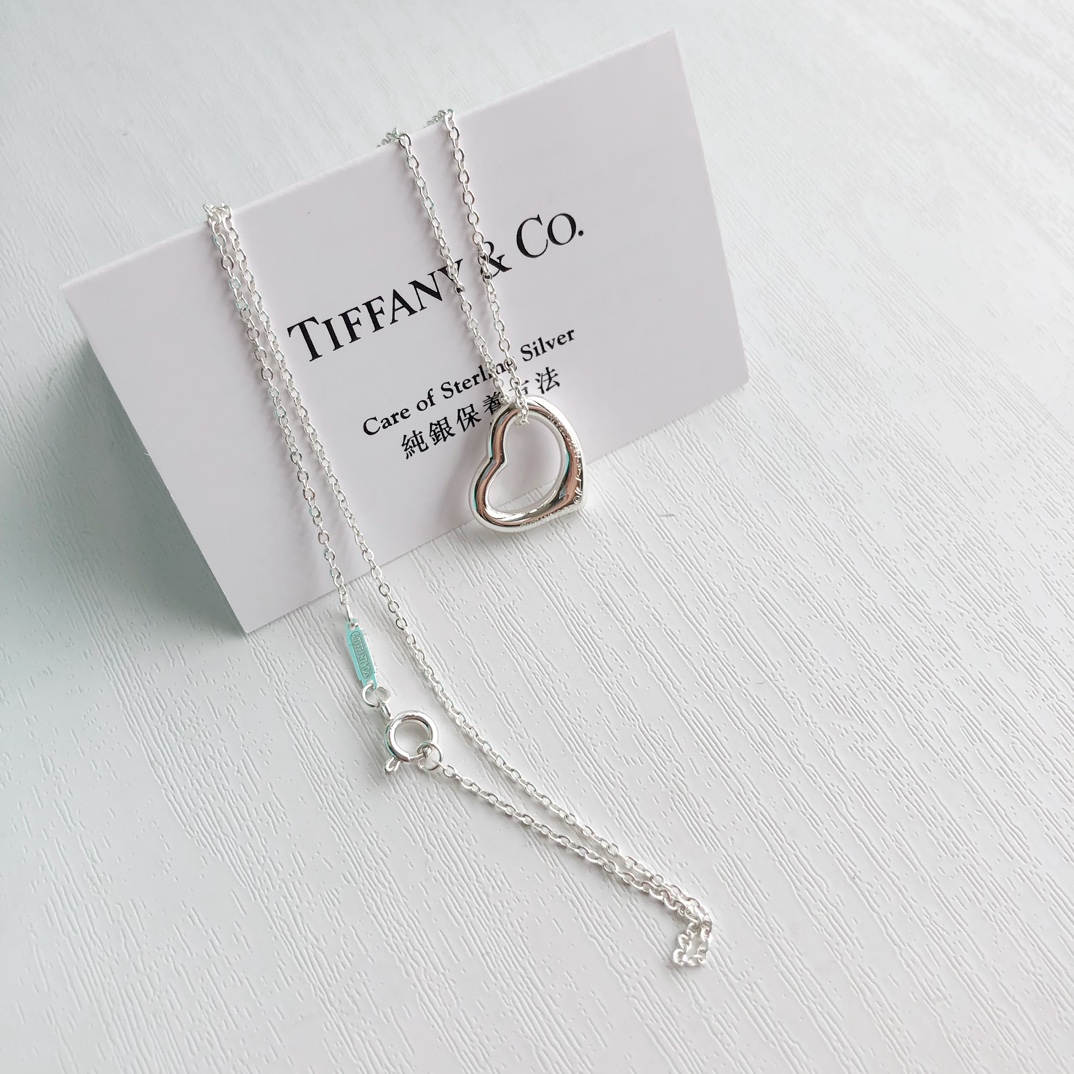 Tiffany & Co. 蒂芙尼简约爱心项链 925 银