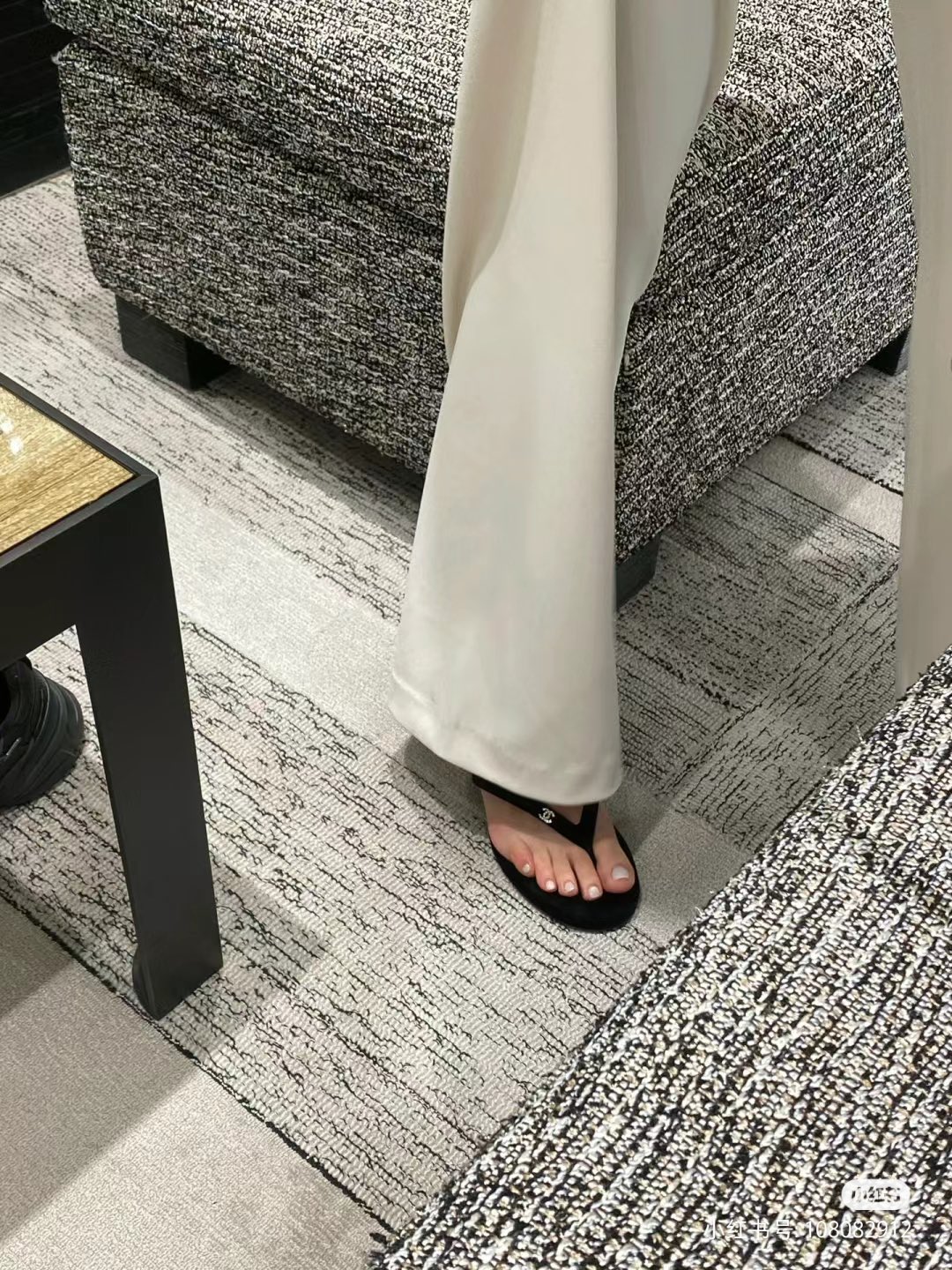 NO:544412,Internet celebrity footwear demonstration picture, split toe shoes19860909网红上脚示范图,分趾鞋,Women's Shoes