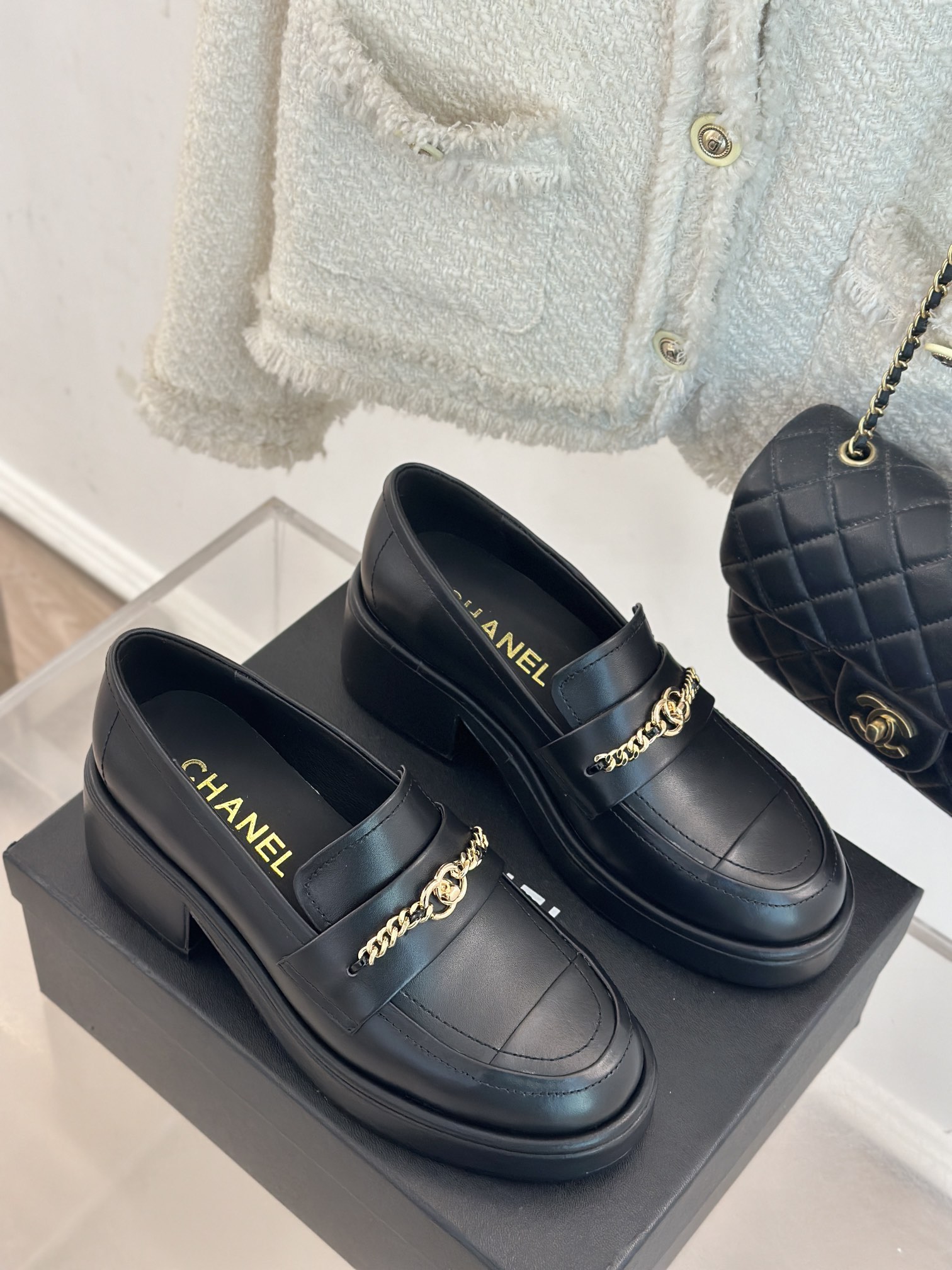 CHANE*小香24K早春新品双C链条厚底乐福鞋这一季的鞋履真的太好看了鞋型好秀气自带贵气感大长腿利器超