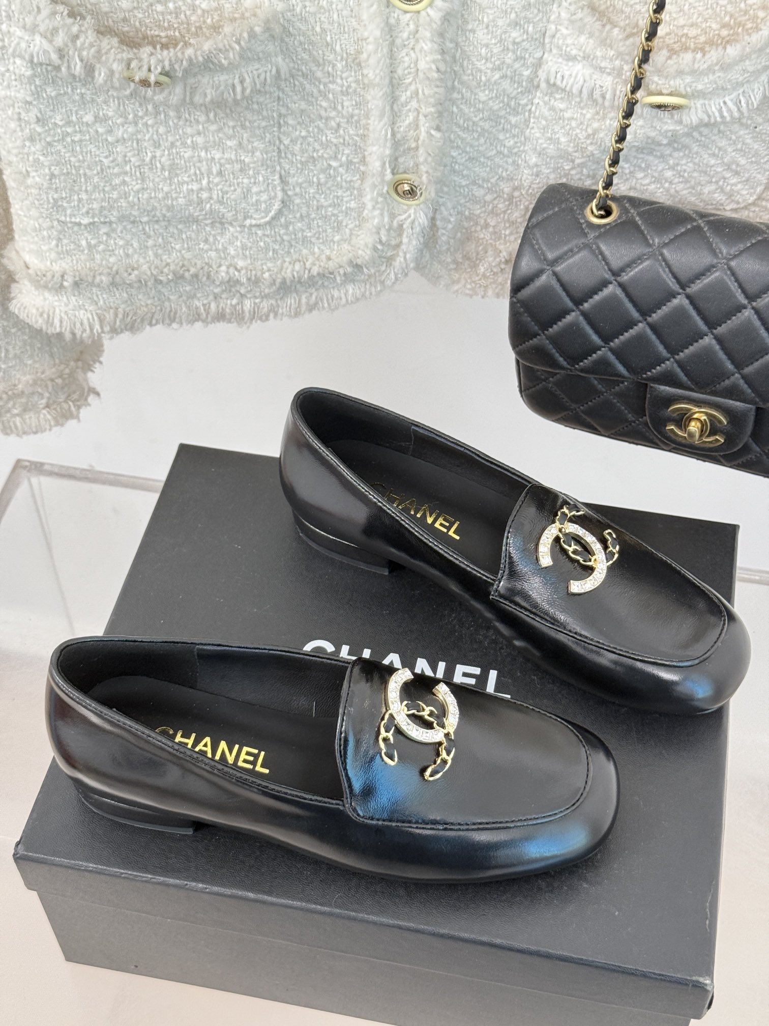 CHANE*小香25C早春新品大双C链条扣乐福鞋满满的复古风秀气的鞋型看着就很讨喜圆中带点尖的鞋头衬托脚