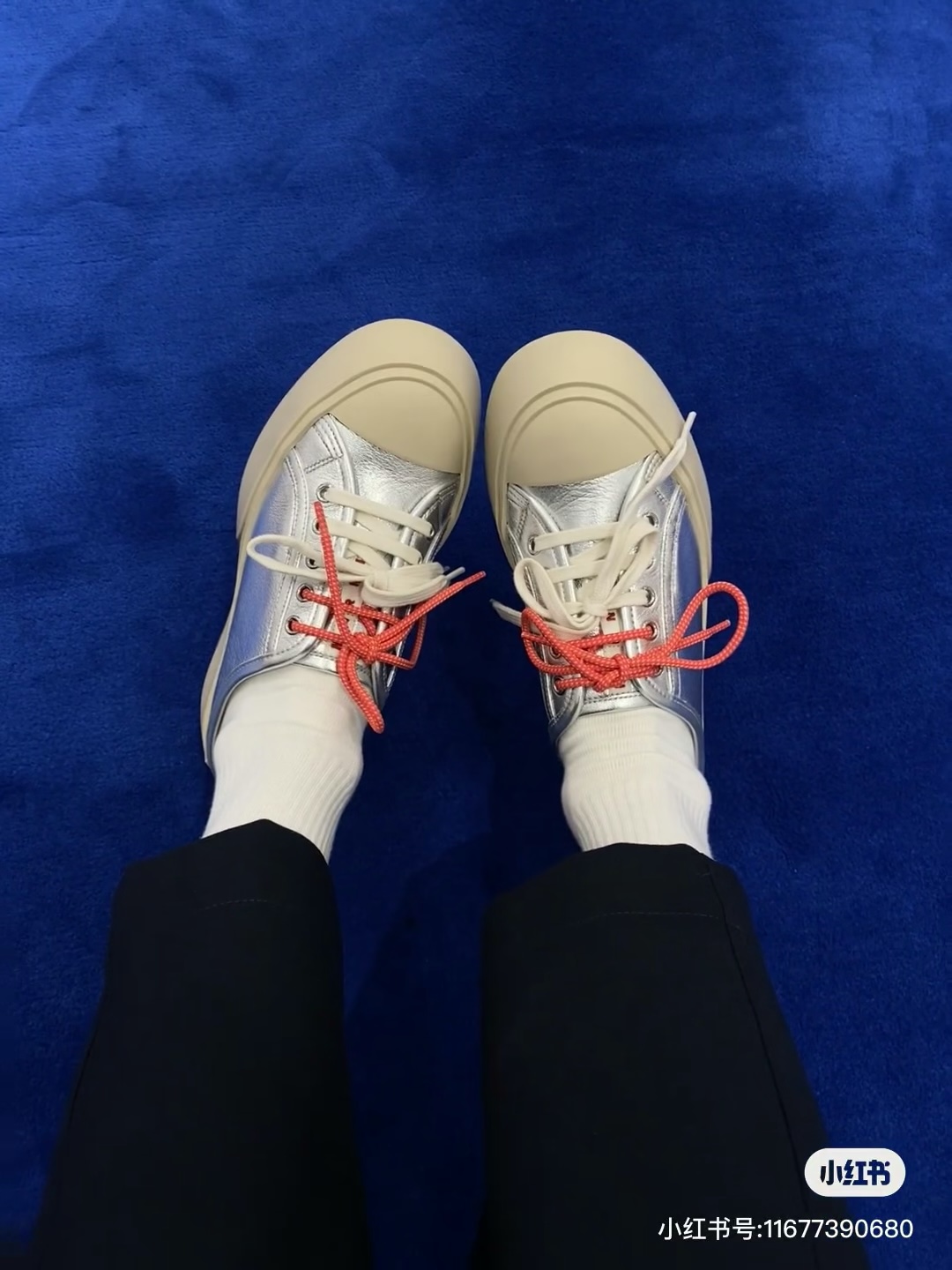 NO:254654,Footwear demonstration picture, casual shoes/sports shoes semi-trails, sneakers19860909上脚示范图,休闲鞋/运动鞋半拖,sneakers,Women's Shoes