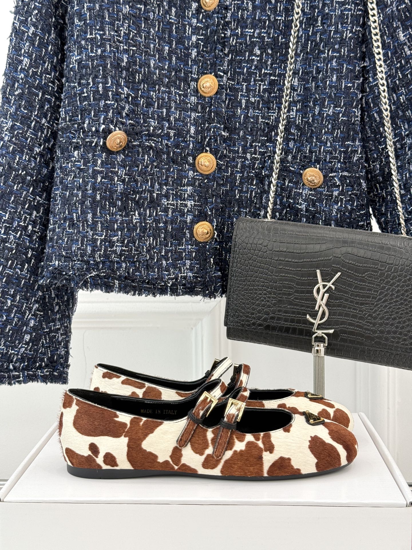 NO:260891,Top version (10 order notes for airplane box) Prada/Prada classic triangle logo, leopard print Mary Jade shoes, street hot girl style, strong styling, all high-end all black appearance, European and American fashion, a must-have for all seasons!  Wearing skirts and pants every day is invincible and beautiful!  The upper is made of original custom horsehair, inner footbed mixed breed sheepskin, original imported cowhide sole, Size35-39 (customized by 40/41), ballet shoes, prada, prada, mary jane, skirts, cowhide, sheepskin19860909顶版（飞机盒10下单备注） Prada/普拉达经典三角标 豹纹玛丽珍鞋 街头辣妹风 造型感很强 高级感all black颜值 欧美时尚 四季必备款！ 日常随心搭配裙子 裤子 都无敌好看！ 鞋面采用原版定制马毛 内里垫脚混种羊皮 原意大利进口牛皮大底 Size35-39（40/41定制）,芭蕾舞鞋,prada,prada,mary jane,skirts,cowhide,sheepskin,Women's Shoes