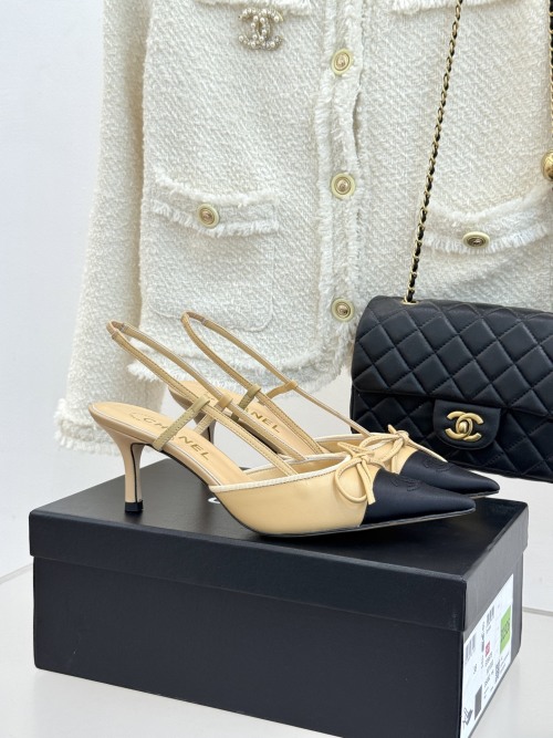 Chanel Vintage Bow Pointed Toe Slingback Heels - Classic & Elegant 1 Chanel Vintage Bow Pointed Toe Slingback Heels - Classic & Elegant