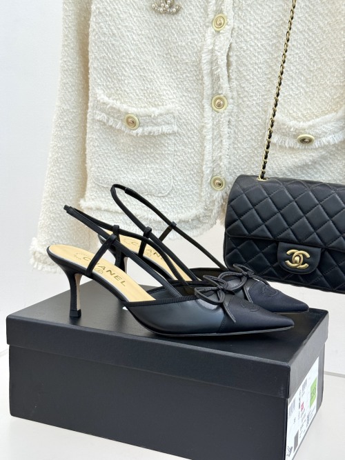 Chanel Vintage Bow Pointed Toe Slingback Heels - Elegant and Timeless 1 Chanel Vintage Bow Pointed Toe Slingback Heels - Elegant and Timeless