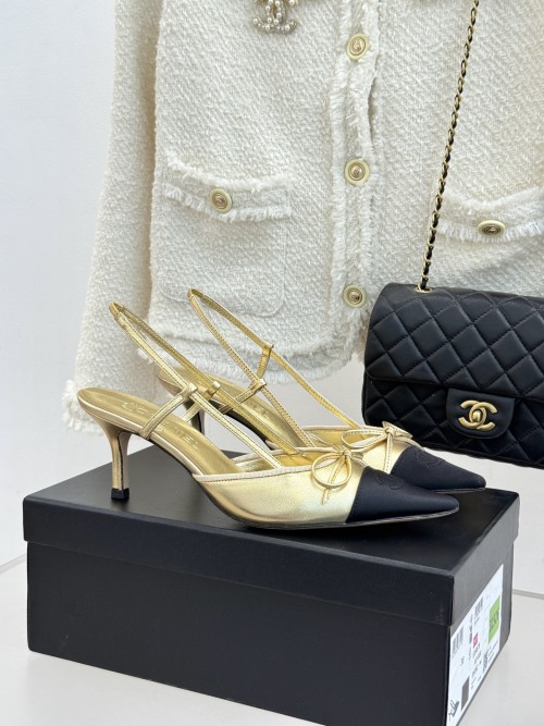 Chanel Vintage Bow Pointed Slingback Heels - Classic & Elegant 1 Chanel Vintage Bow Pointed Slingback Heels - Classic & Elegant