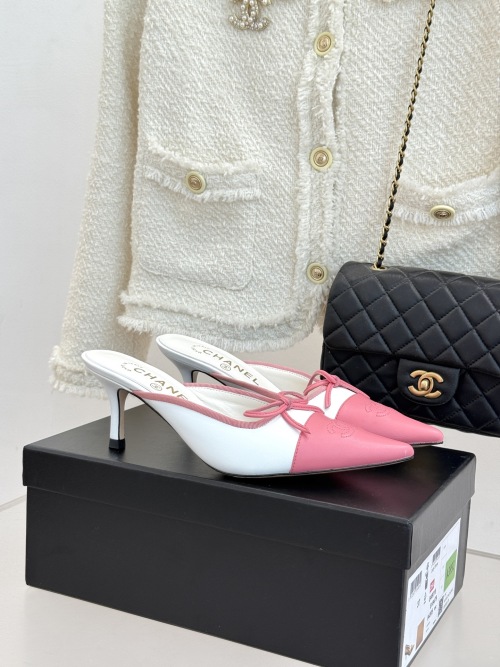 Chanel Vintage Bow Pointed Toe High Heel Mules: Classic Timeless Style 1 Chanel Vintage Bow Pointed Toe High Heel Mules: Classic Timeless Style