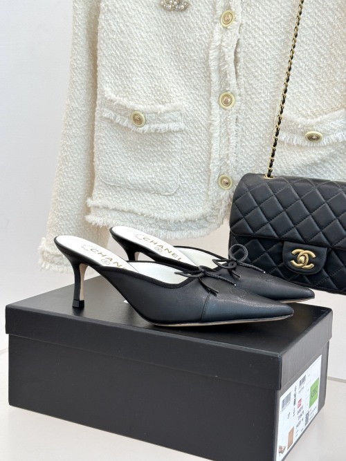 Elegant Chanel Vintage Bow Pointed Toe High Heel Mules - Classic Chic 1 Elegant Chanel Vintage Bow Pointed Toe High Heel Mules - Classic Chic