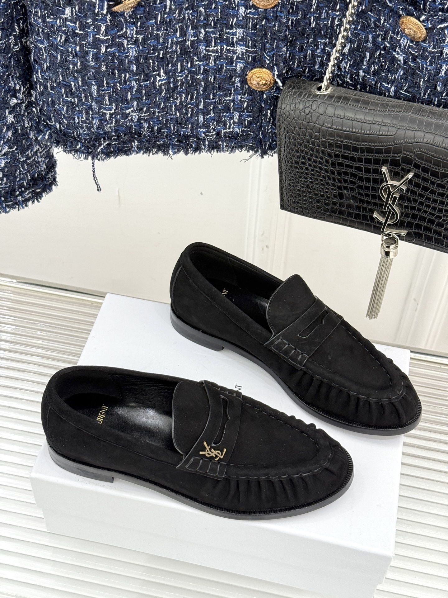  （备注：飞机盒加10）
Saint Lauren*YSL圣罗兰25WF新品
YSL小logo乐福鞋
标