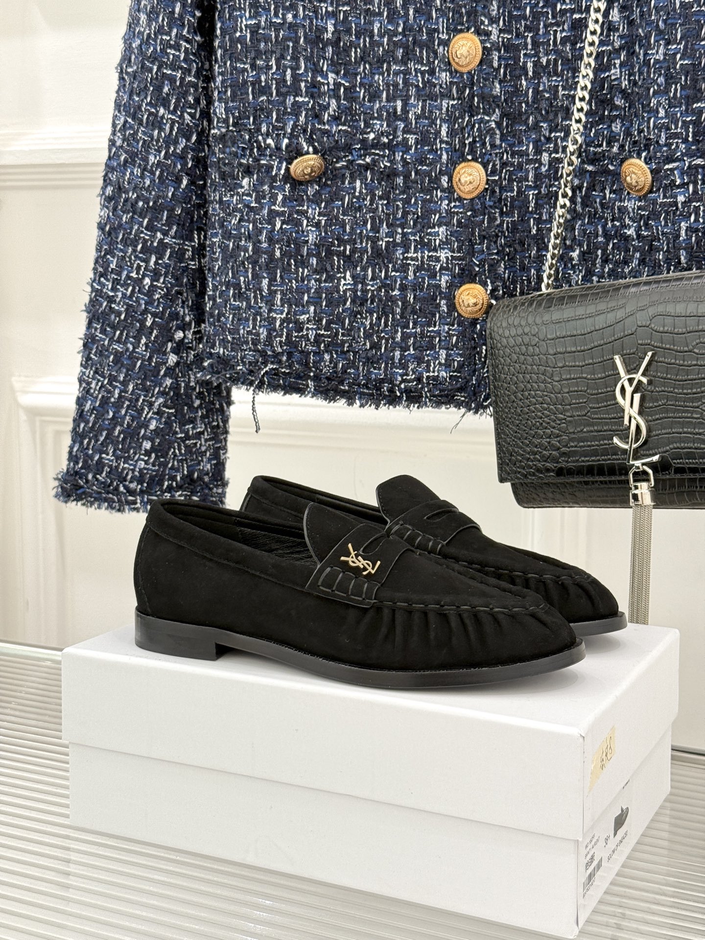  （备注：飞机盒加10）
Saint Lauren*YSL圣罗兰25WF新品
YSL小logo乐福鞋
标