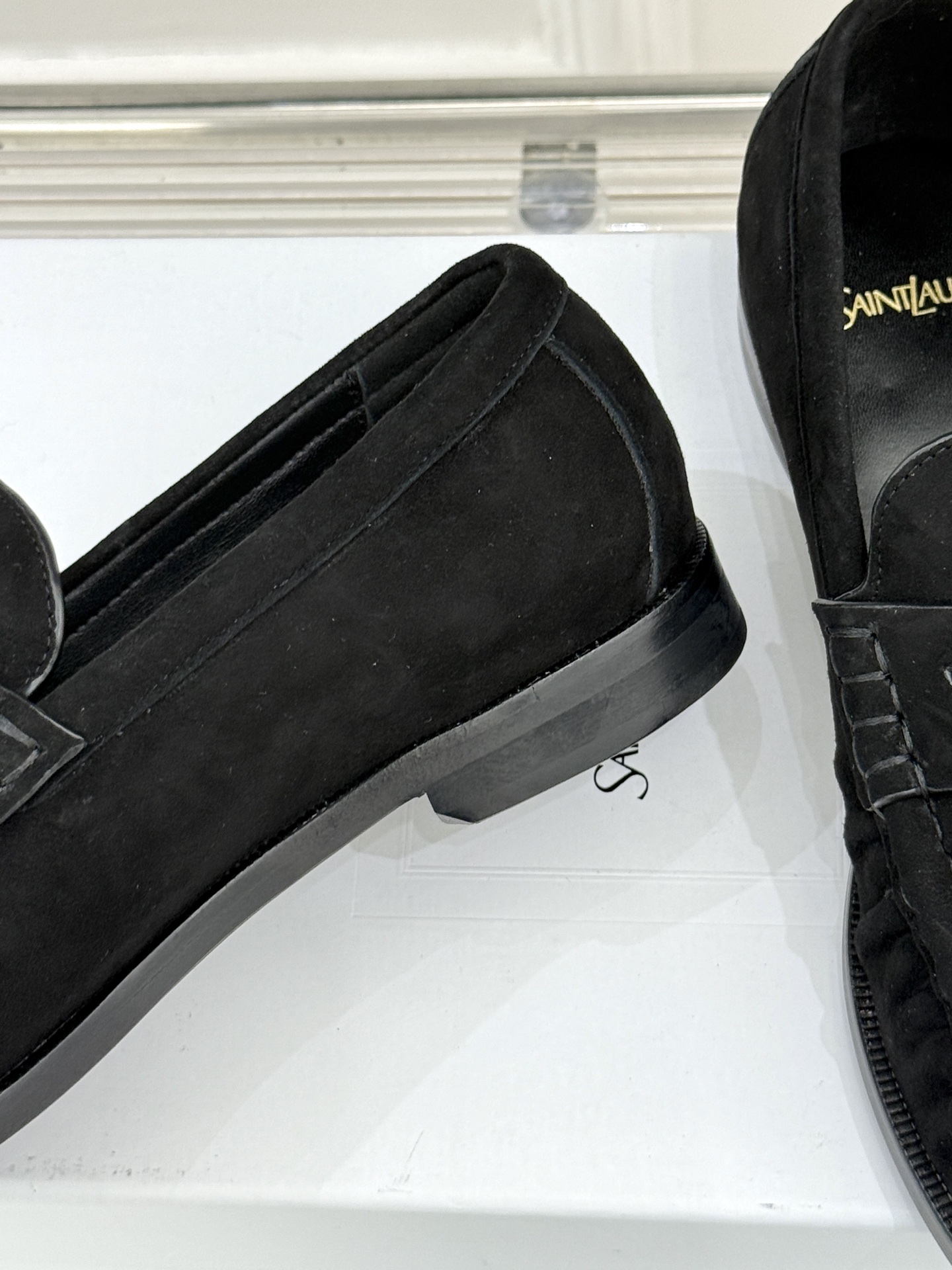  （备注：飞机盒加10）
Saint Lauren*YSL圣罗兰25WF新品
YSL小logo乐福鞋
标