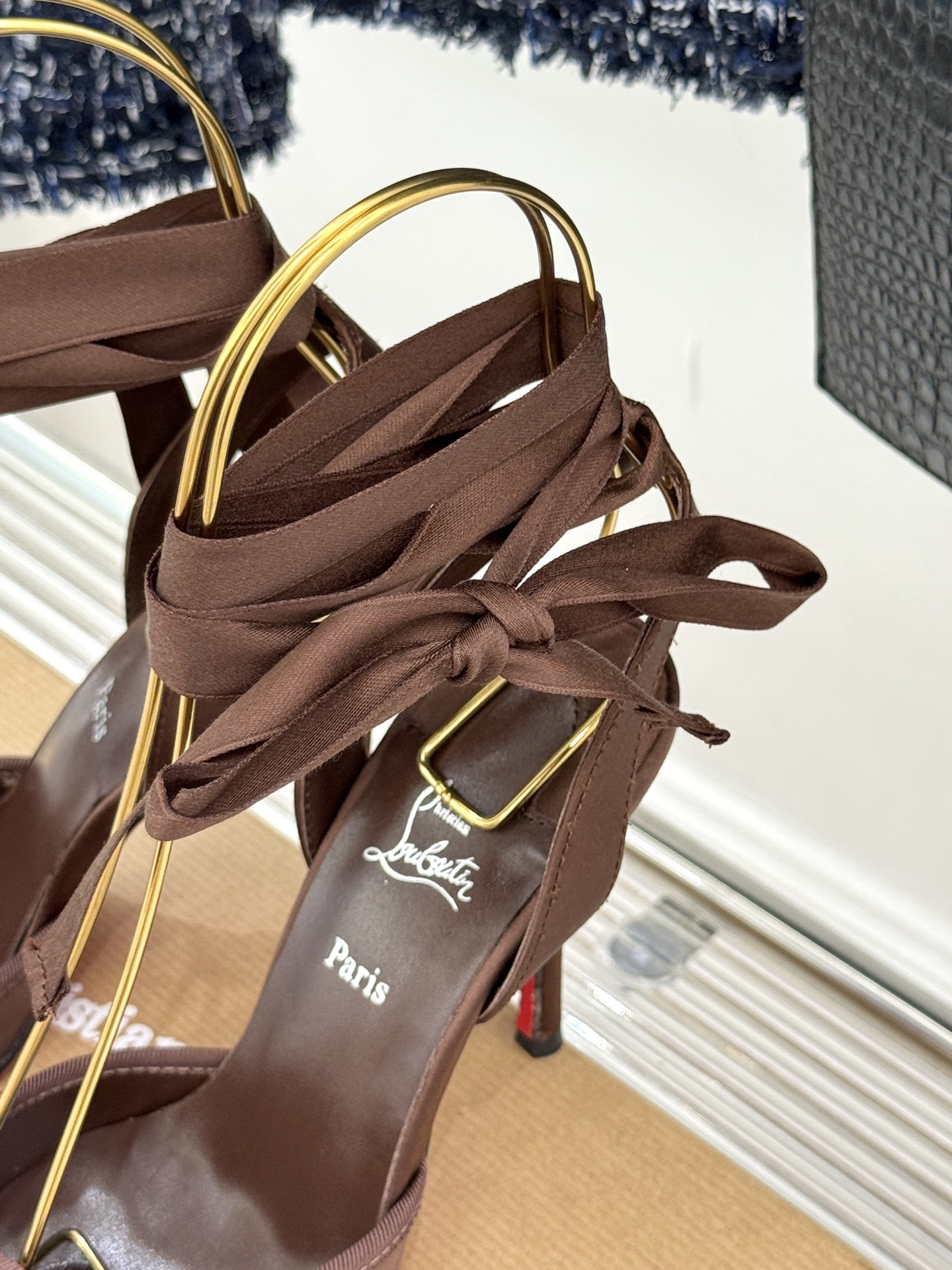 ChristinLouboutin/CL25WF新品猪鼻子蝴蝶结高跟凉鞋在时尚的舞台上CL始终是璀璨的明