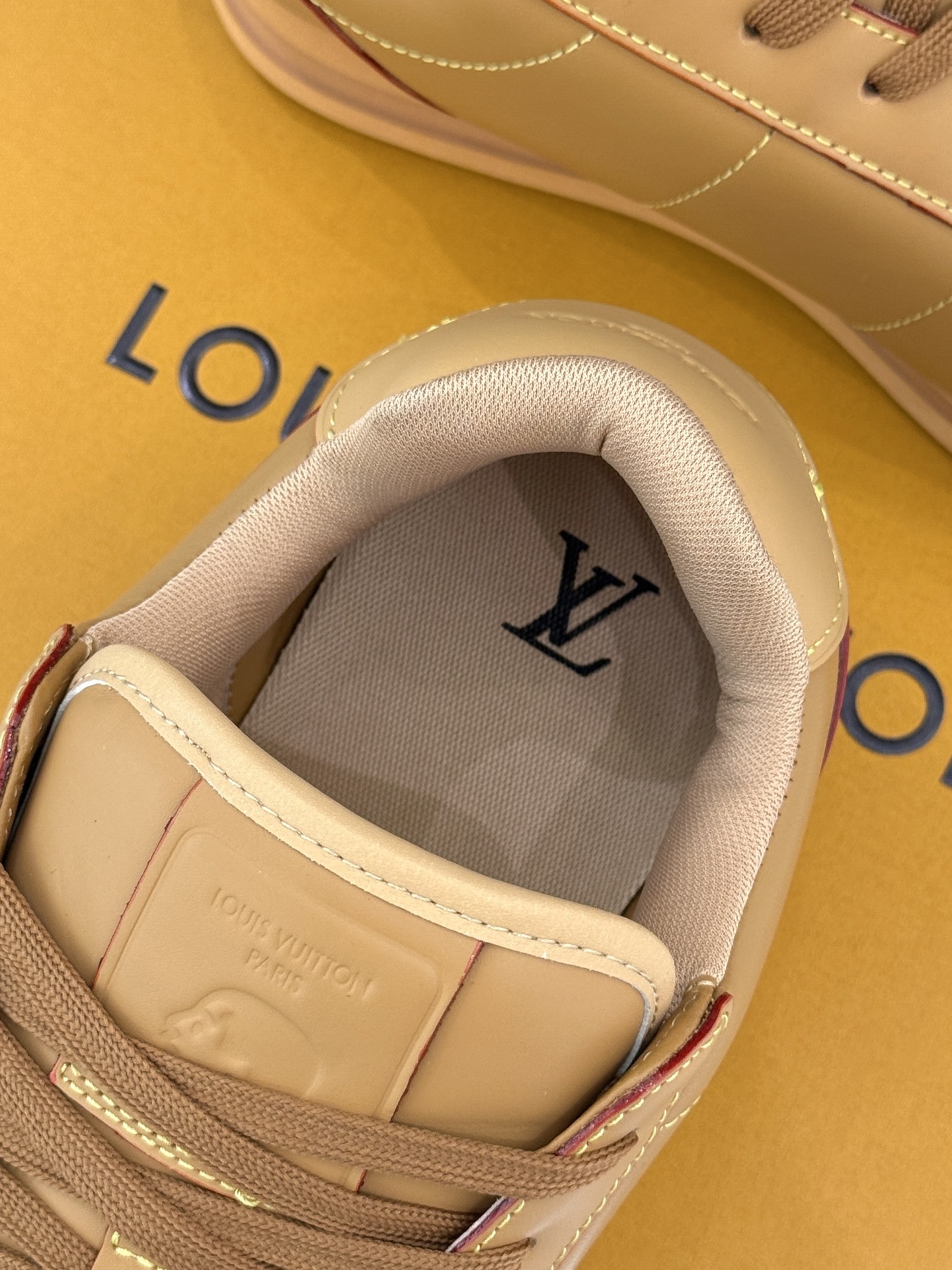 3D➕20LV Buttersoft 25WF情侣款休闲面包鞋运动鞋这双面包鞋直接承包你们一整年的甜蜜出
