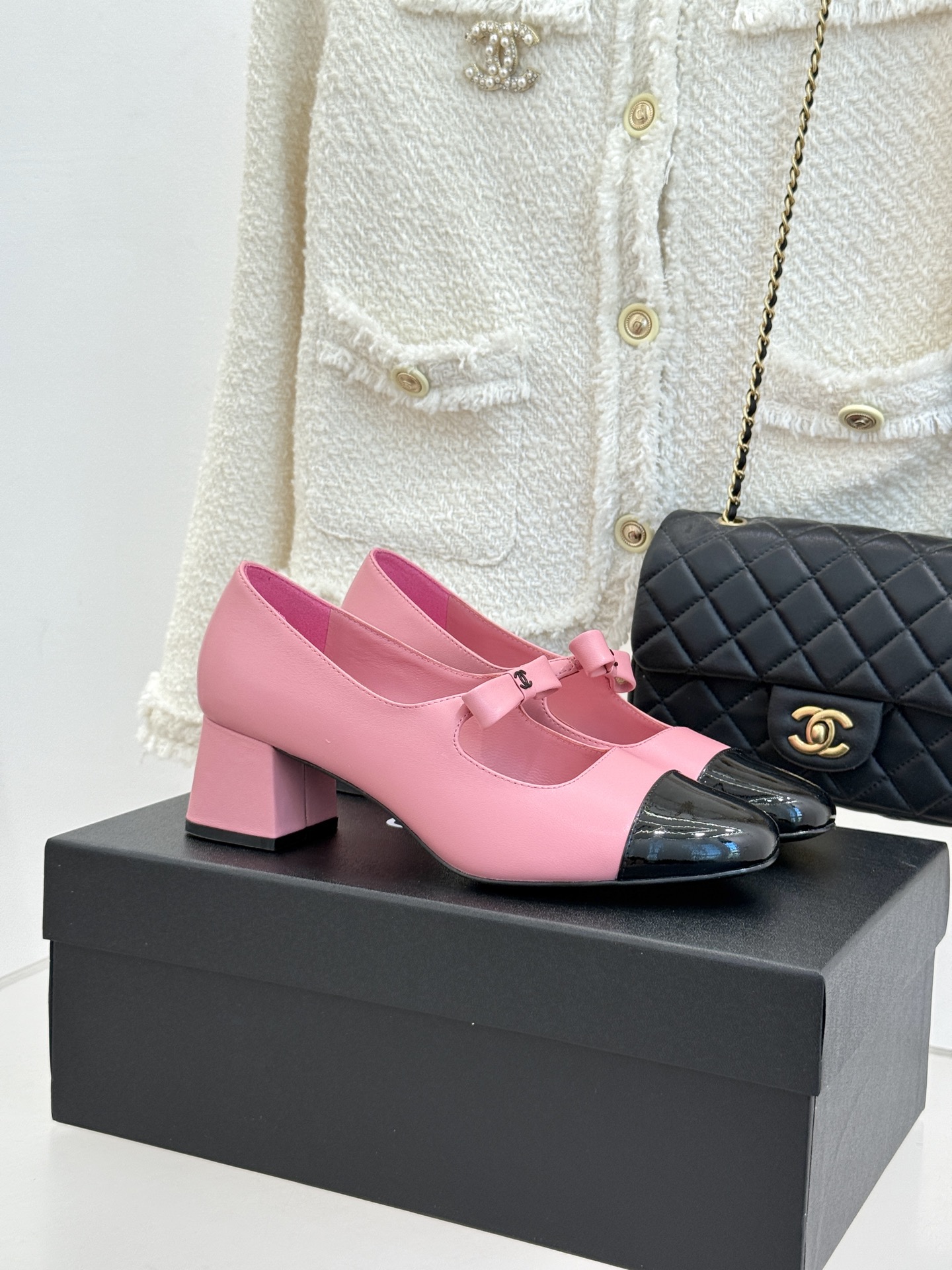 Chanel 25P Mary Jane Shoes with Bow, Elegant Pink Leather Block Heel Pumps 2 i1757003847389 6383 0 0