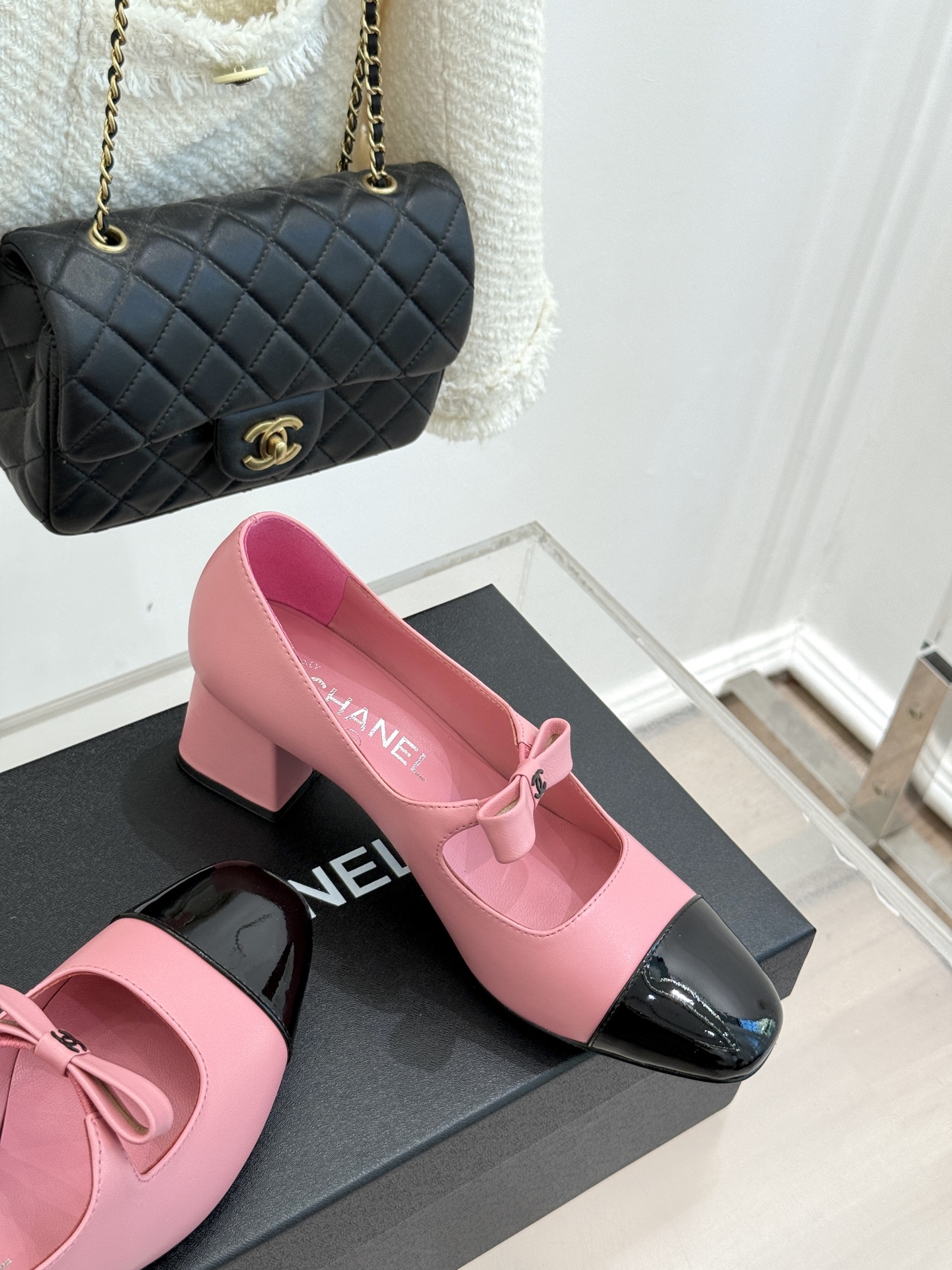 Chanel 25P Mary Jane Shoes with Bow, Elegant Pink Leather Block Heel Pumps 6 i1757003848589 9658 0 4