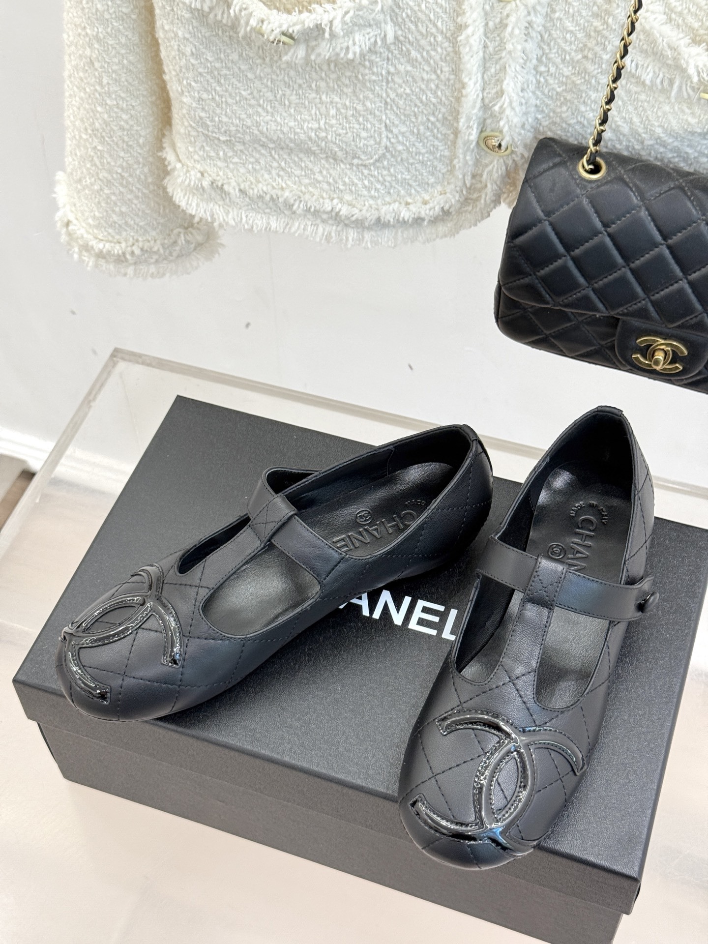 CHANE*|小香经典大双C中古T字带芭蕾舞玛丽珍鞋这双丽珍鞋 简直是时尚长河里的璀璨明珠它的设计极具辨