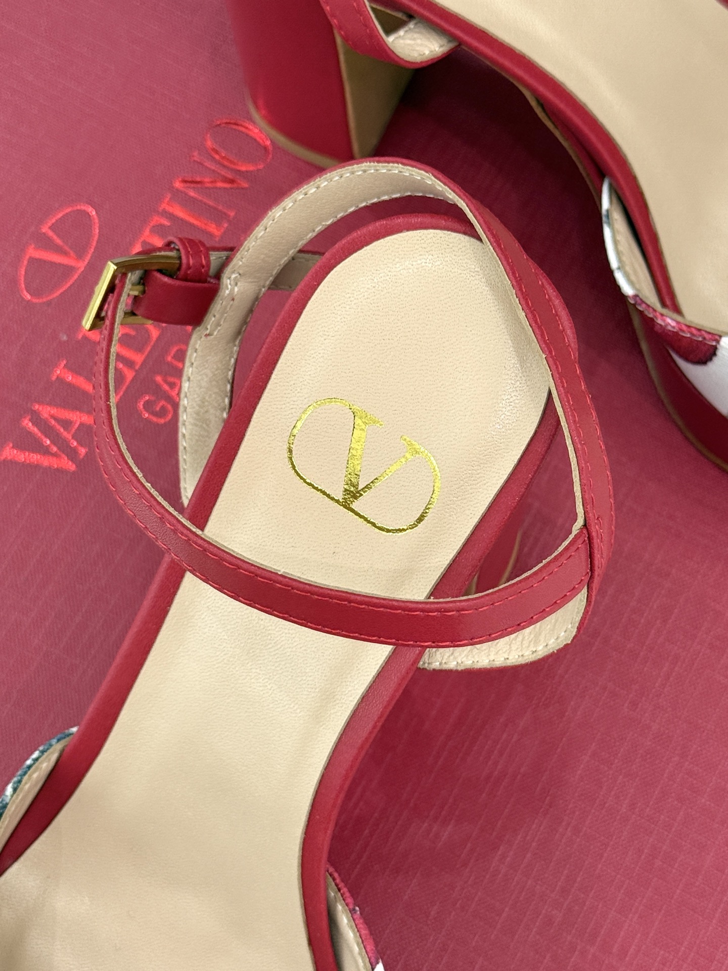 Valentino Women's Platform Heel Sandals with Cherry and V Logo Detail 9 i1757187661500 5575 0 7