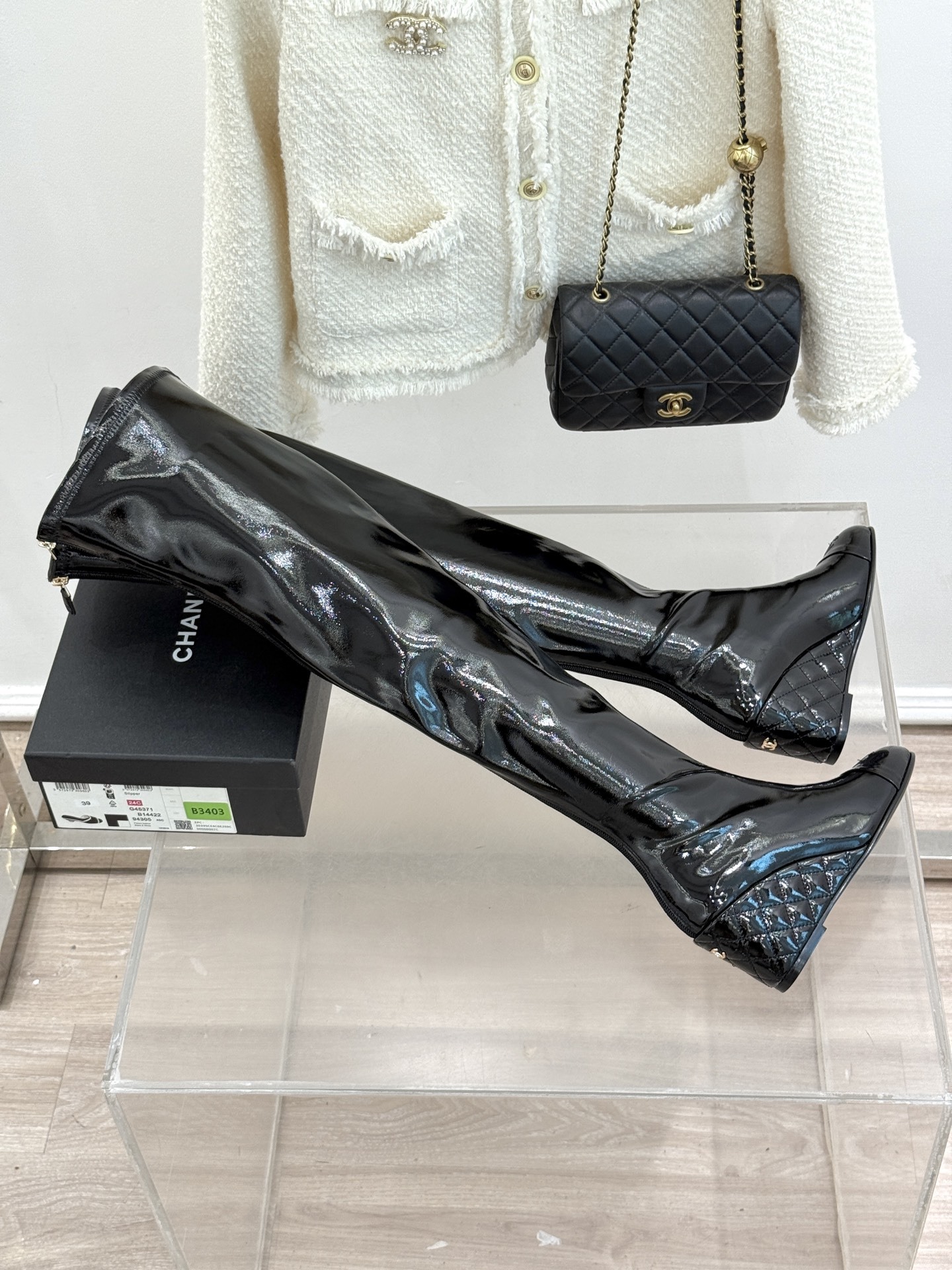 CHANE*|小香25A秋冬新品双C菱格坡跟弹力靴过膝长靴将品牌经典元素与先锋设计完美融合为你开启一场风