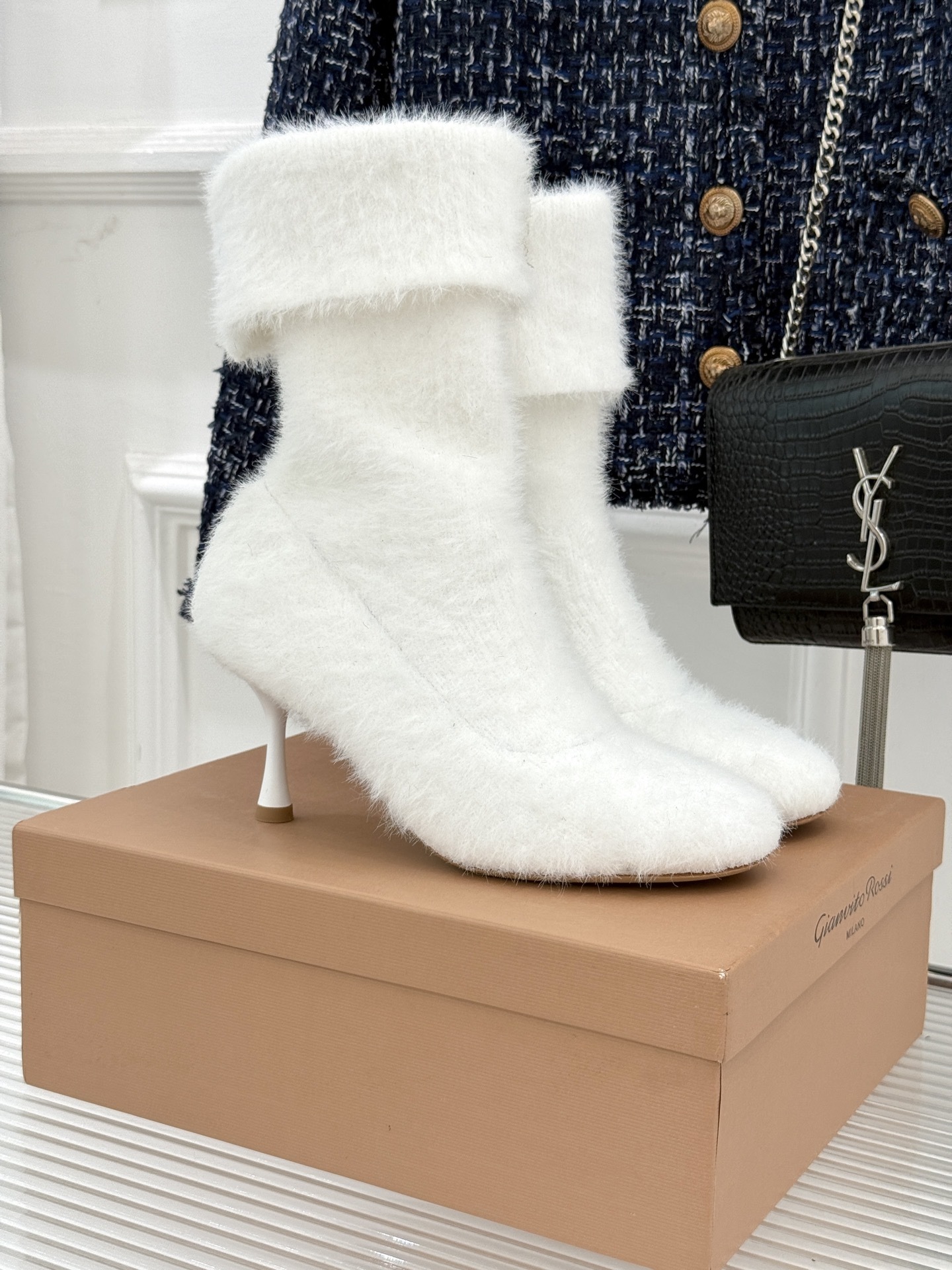 Gianvito Rossi 25WF秋冬新品针织高跟袜子靴当针织的温柔肌理邂逅高跟的利落锋芒,袜子靴便