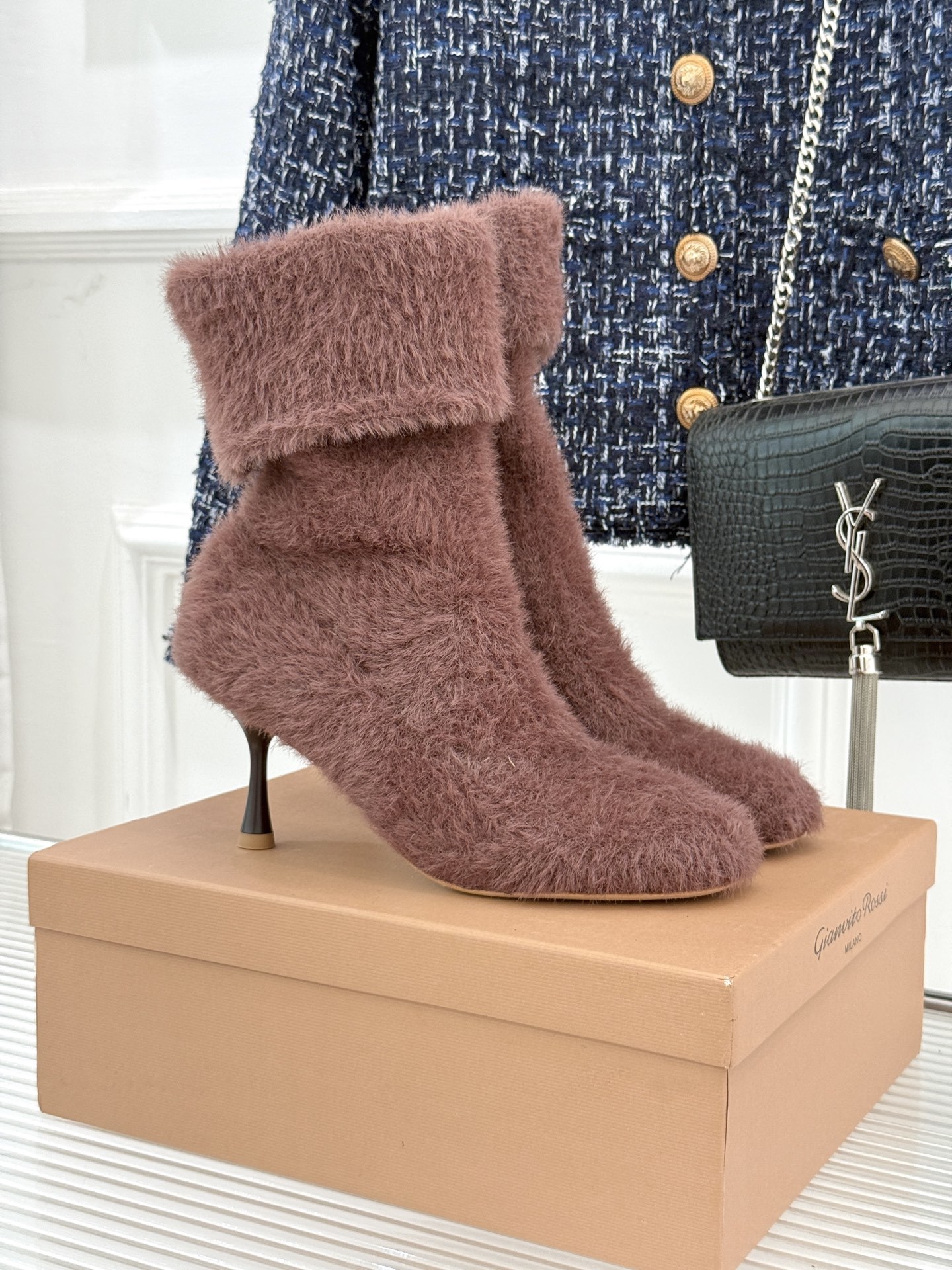 Gianvito Rossi 25WF秋冬新品针织高跟袜子靴当针织的温柔肌理邂逅高跟的利落锋芒,袜子靴便