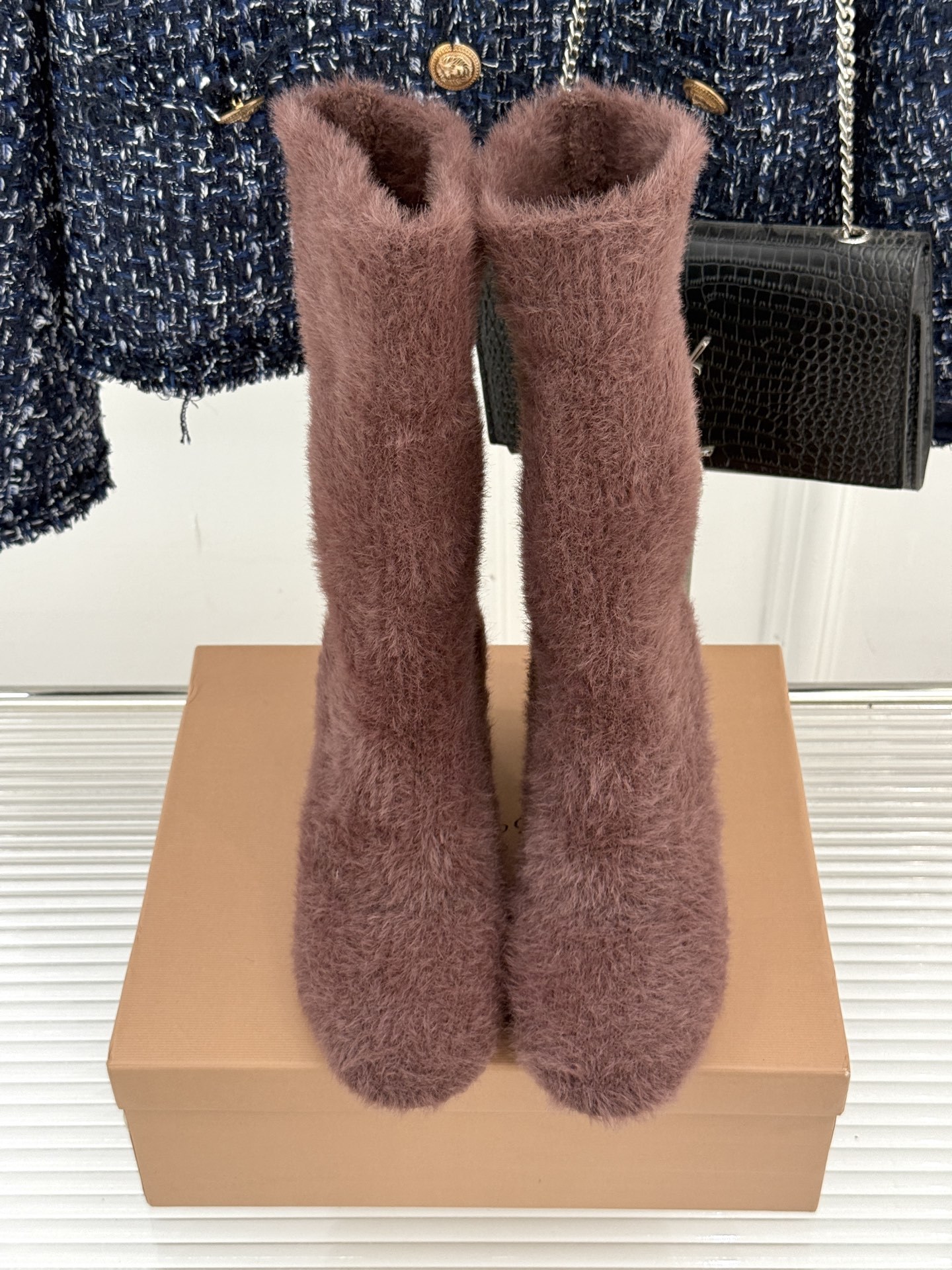 Gianvito Rossi 25WF秋冬新品针织高跟袜子靴当针织的温柔肌理邂逅高跟的利落锋芒,袜子靴便