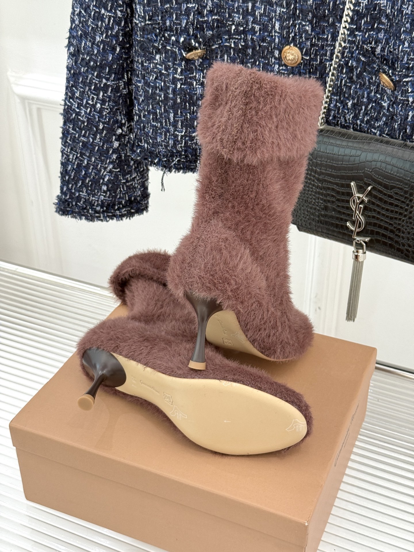 Gianvito Rossi 25WF秋冬新品针织高跟袜子靴当针织的温柔肌理邂逅高跟的利落锋芒,袜子靴便