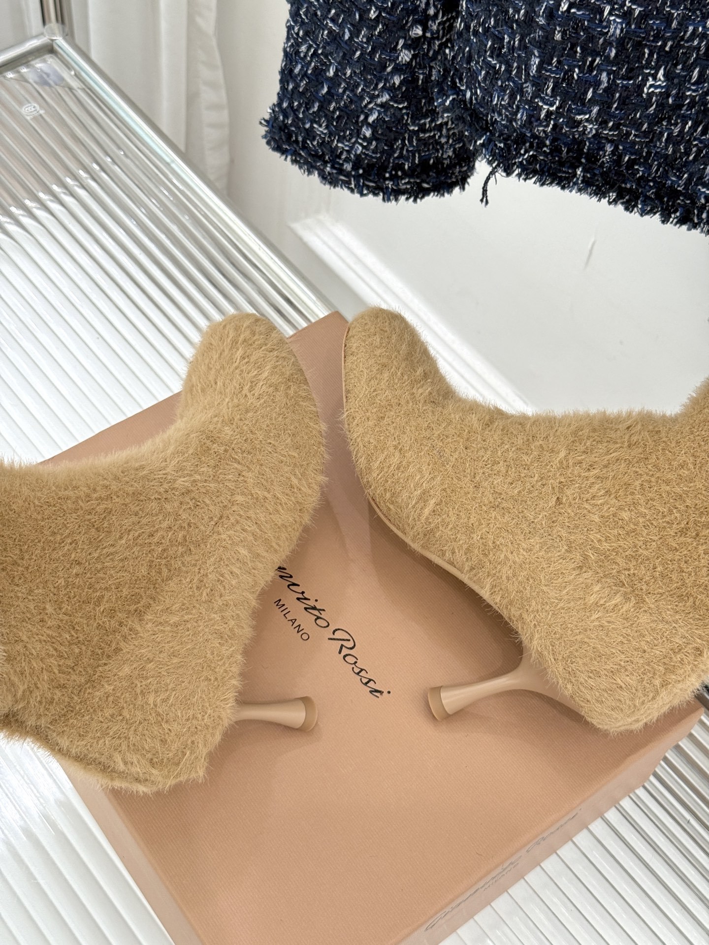 Gianvito Rossi 25WF秋冬新品针织高跟袜子靴当针织的温柔肌理邂逅高跟的利落锋芒,袜子靴便