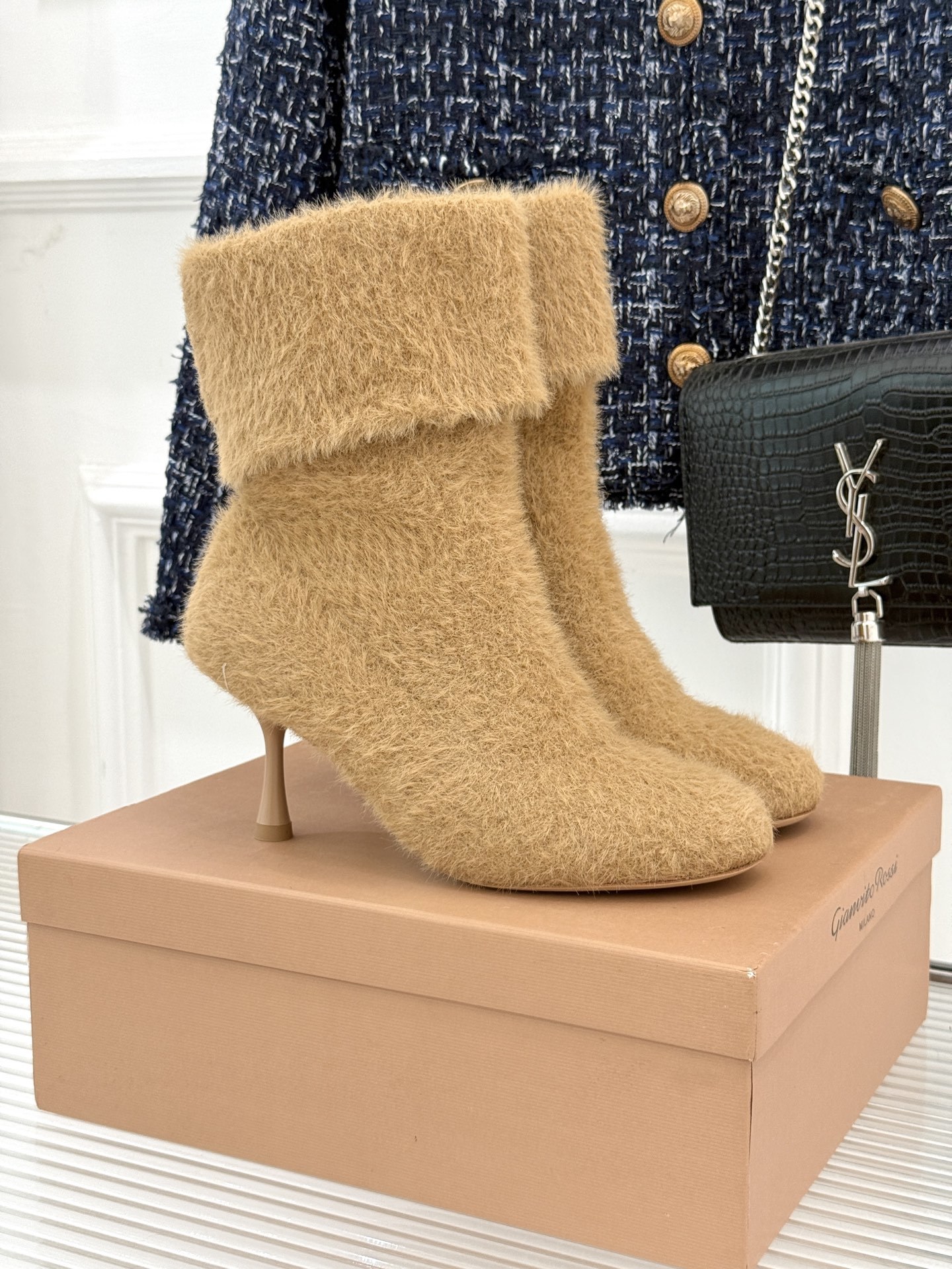 Gianvito Rossi 25WF秋冬新品针织高跟袜子靴当针织的温柔肌理邂逅高跟的利落锋芒,袜子靴便